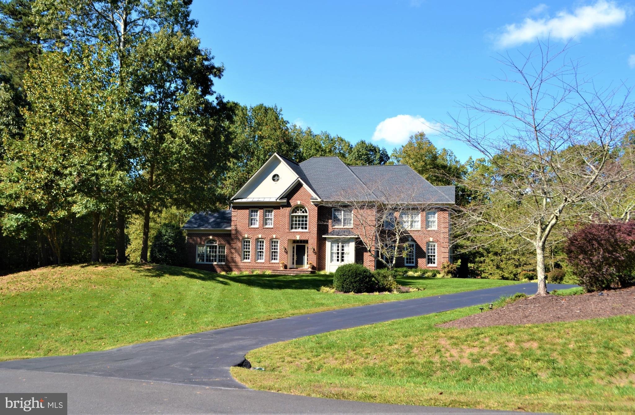 ESTATES AT ROSELAND - Residential