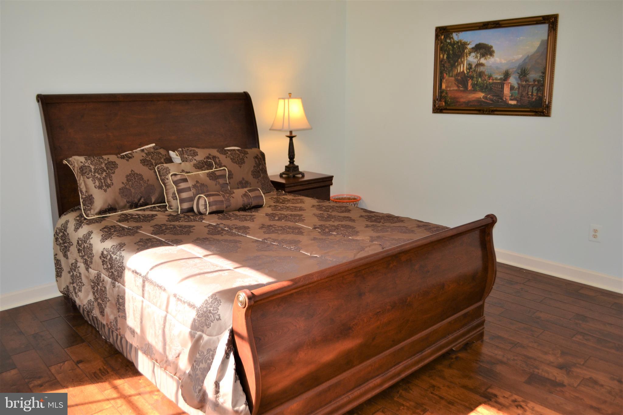 ESTATES AT ROSELAND - Residential