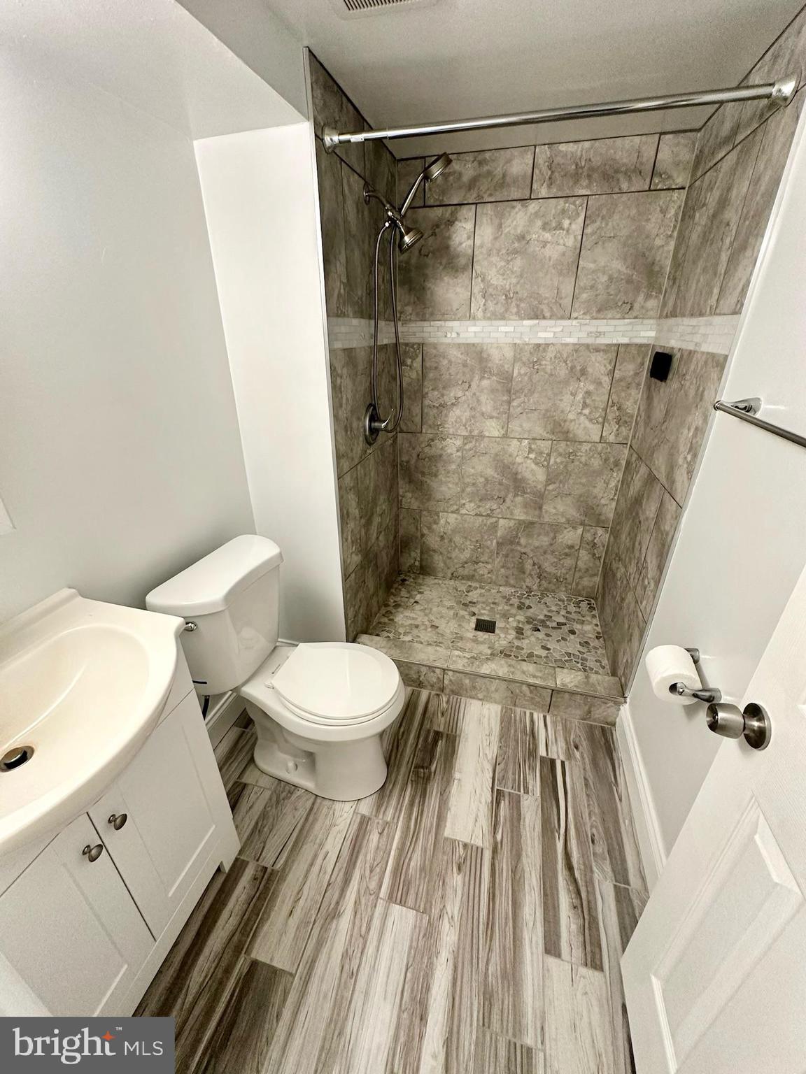 VILLAGE OF WILDE LAKE - Residential