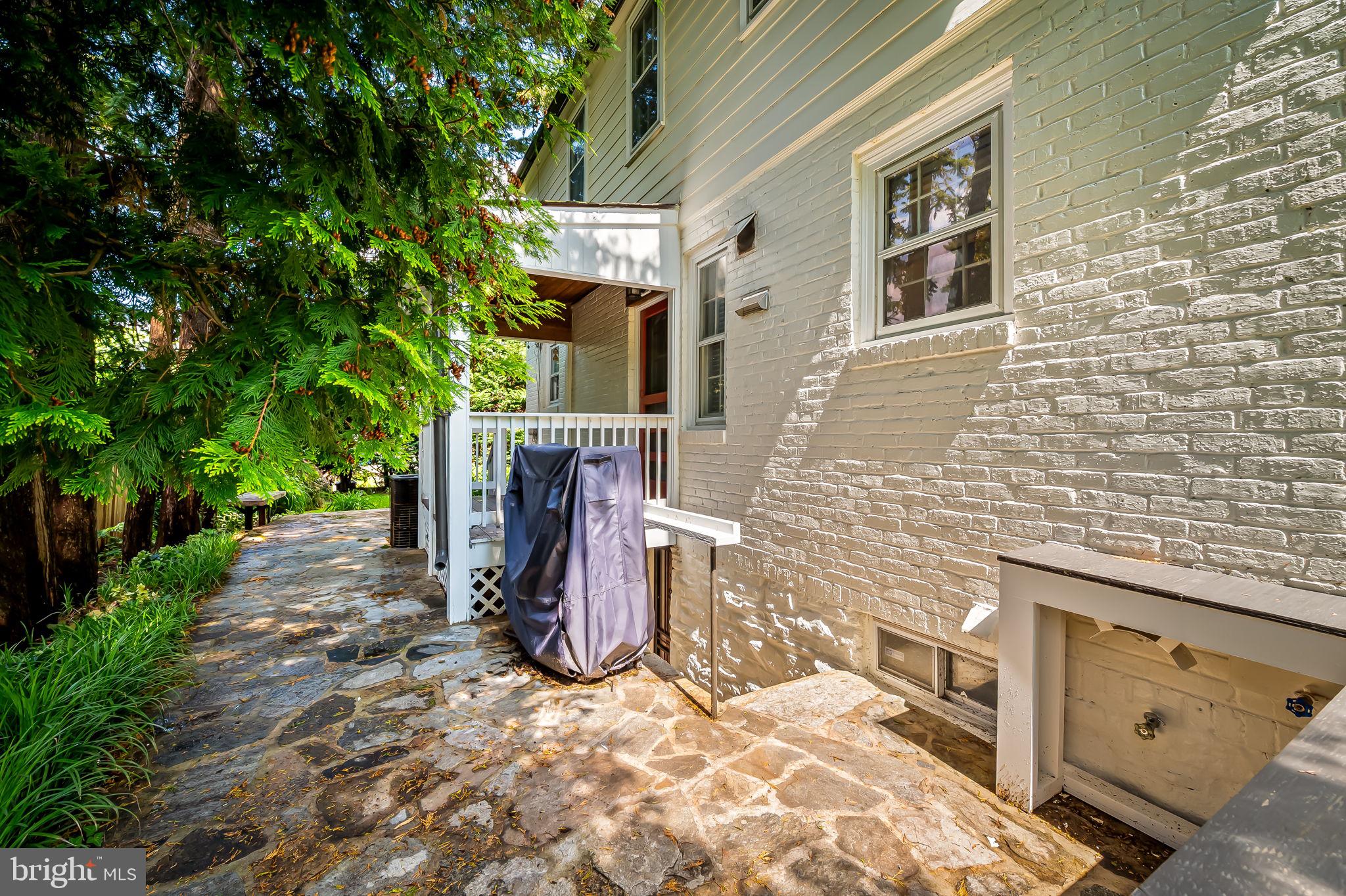 HOMELAND HISTORIC DISTRICT - Residential
