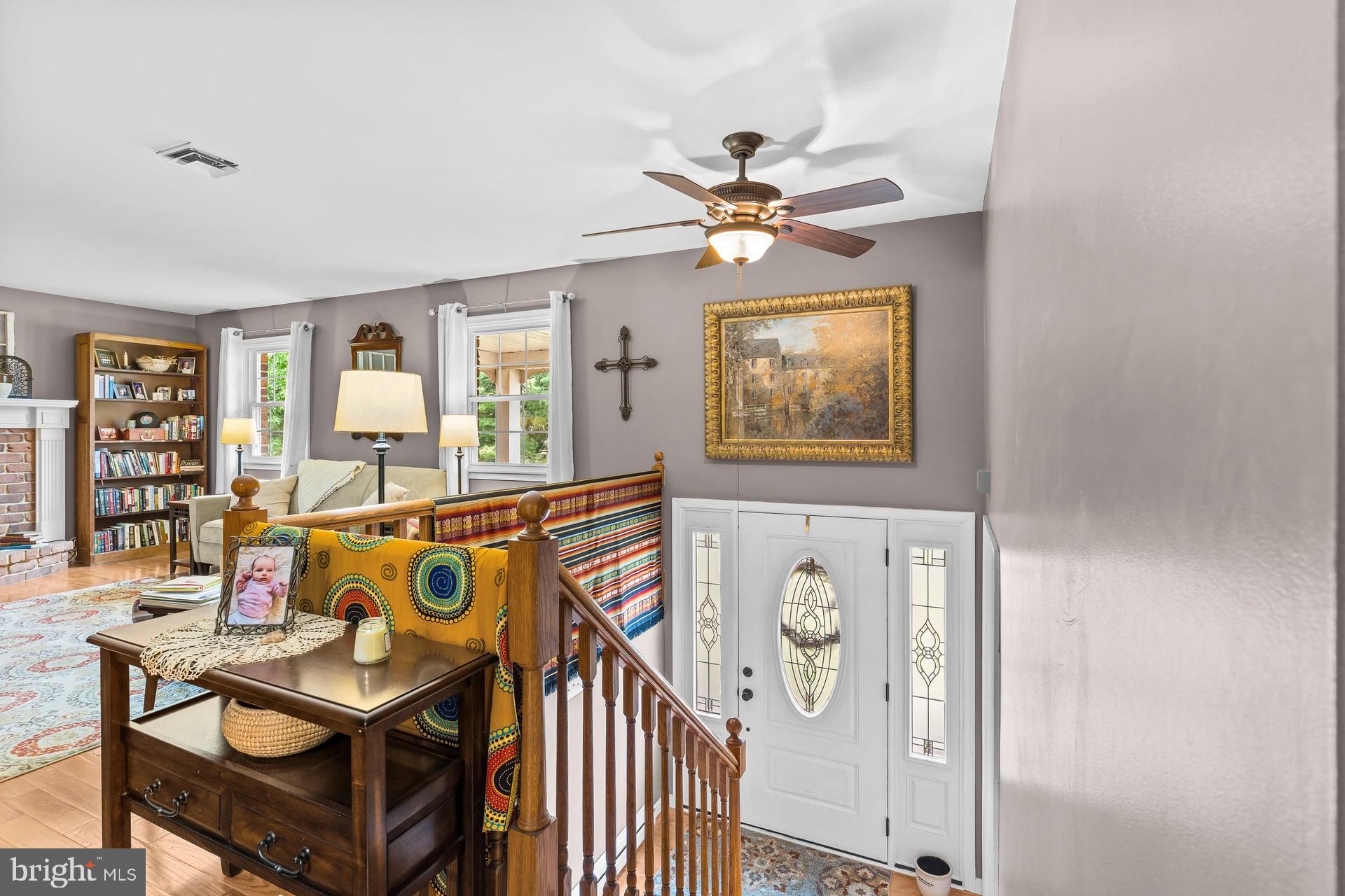 4462 WOODCREST DRIVE