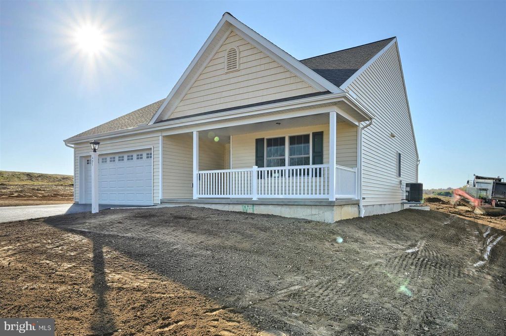 Photo of 401 DARLINGTON CT, NEW PROVIDENCE, PA 17560 (MLS # PALA2026542)