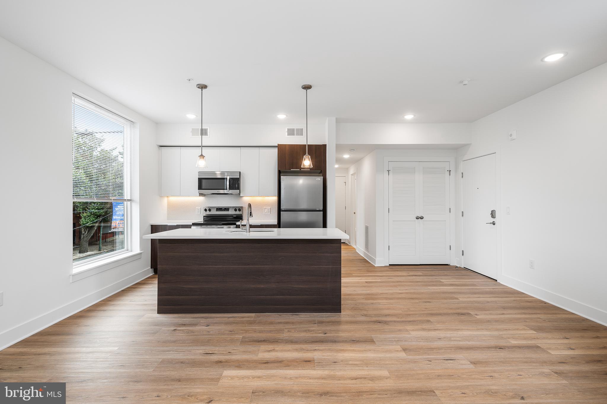 4324 LANCASTER AVENUE 402