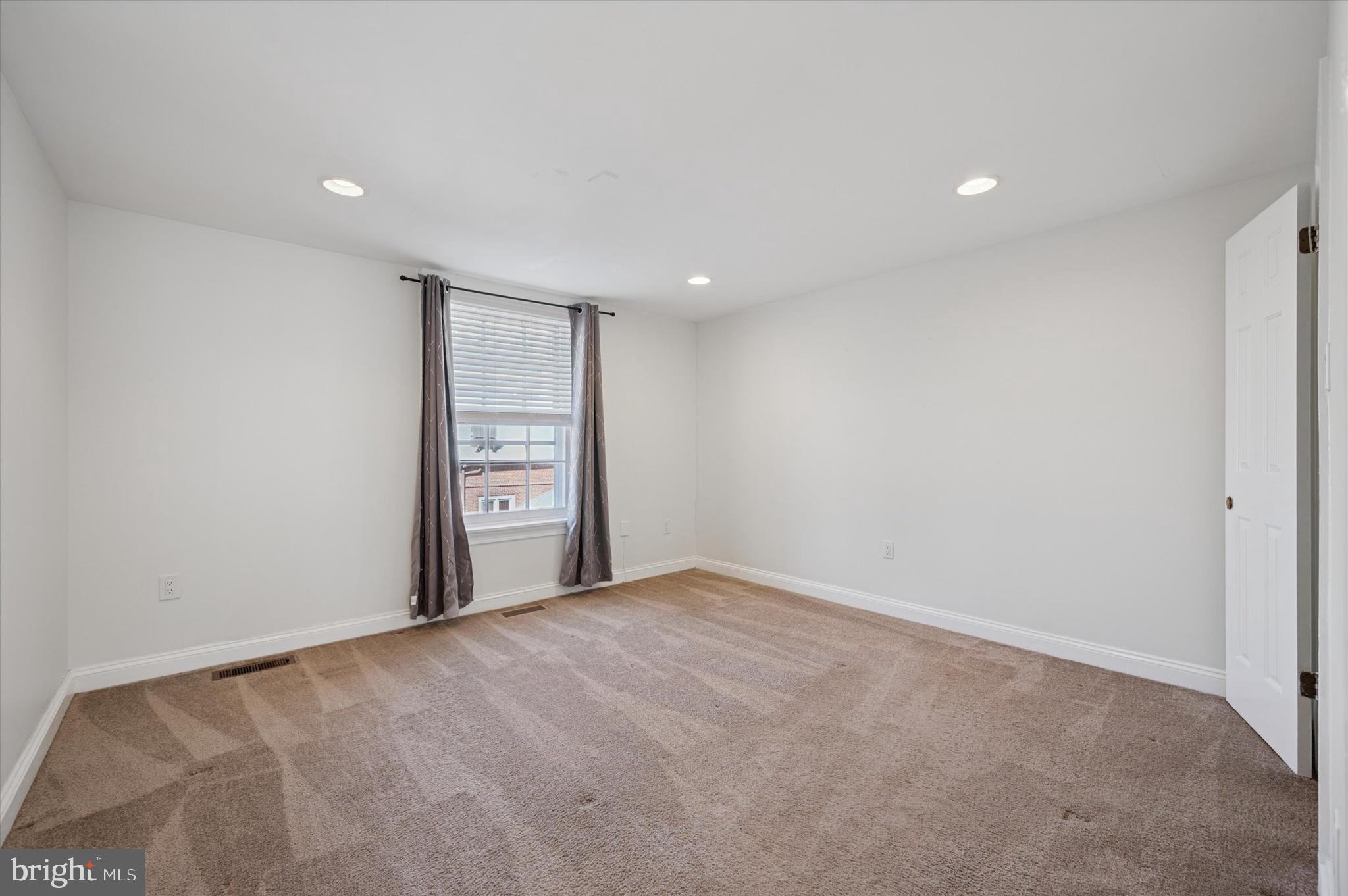 WASHINGTON SQ WEST - Residential Lease