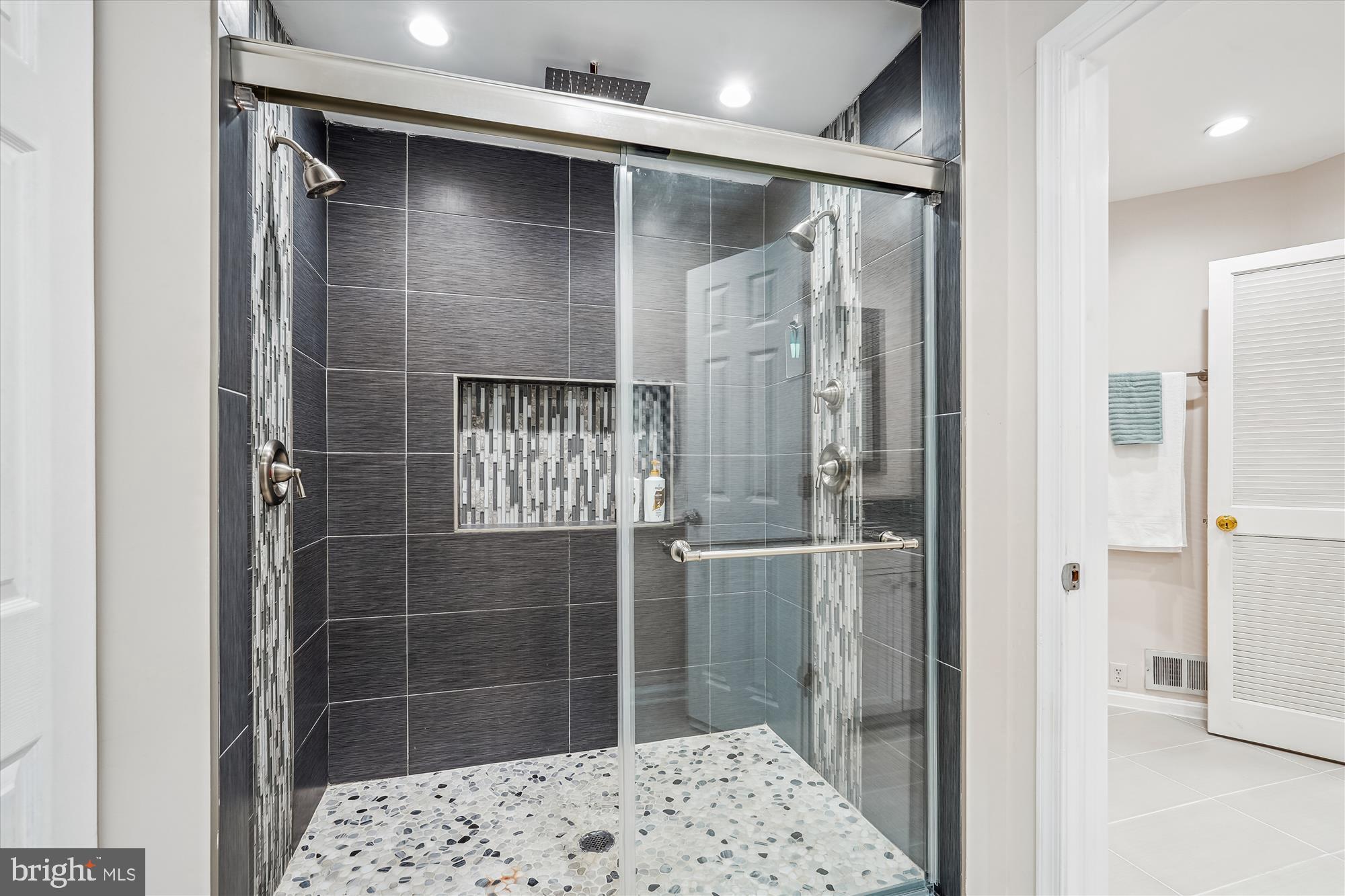 FLOWER VALLEY - Residential