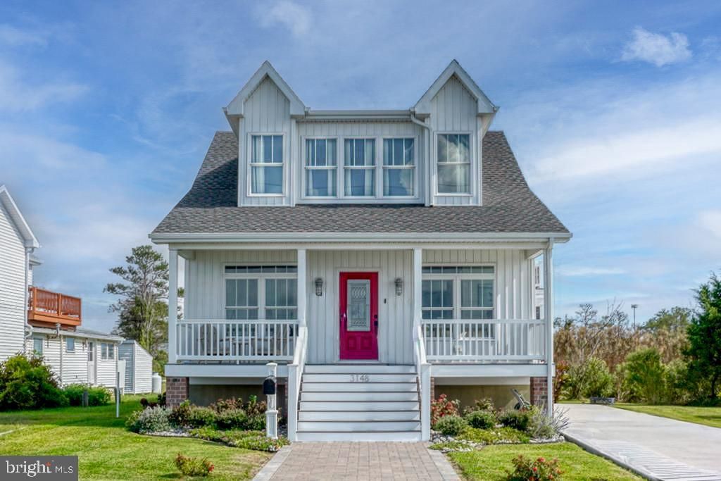 Photo of 3148 Main Street, CHINCOTEAGUE ISLAND, VA 23336 (MLS # VAAC2002458)