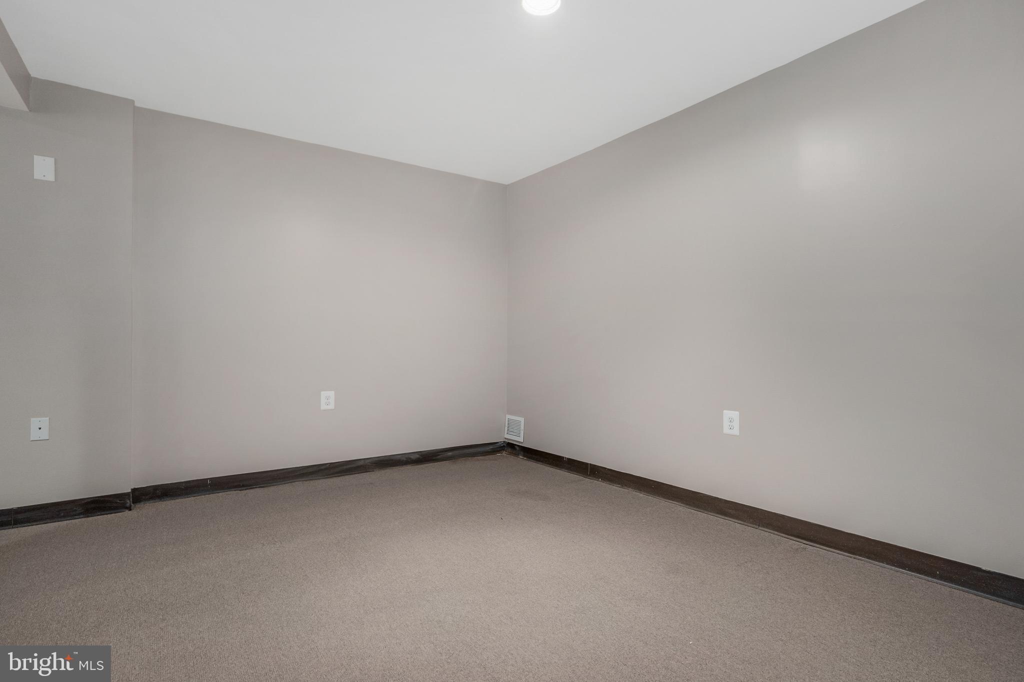 GLEN OAKS - Residential