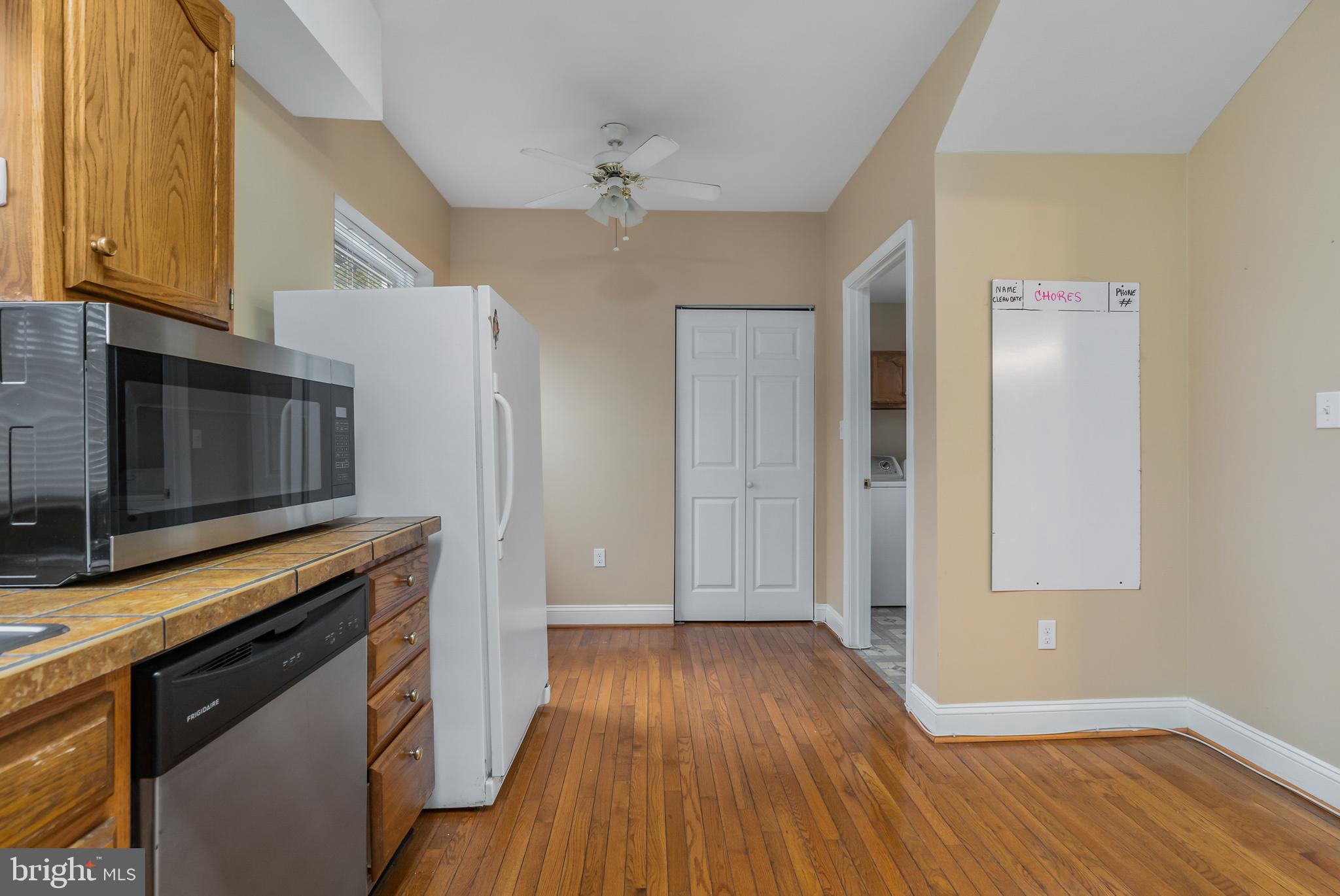 GLEN OAKS - Residential