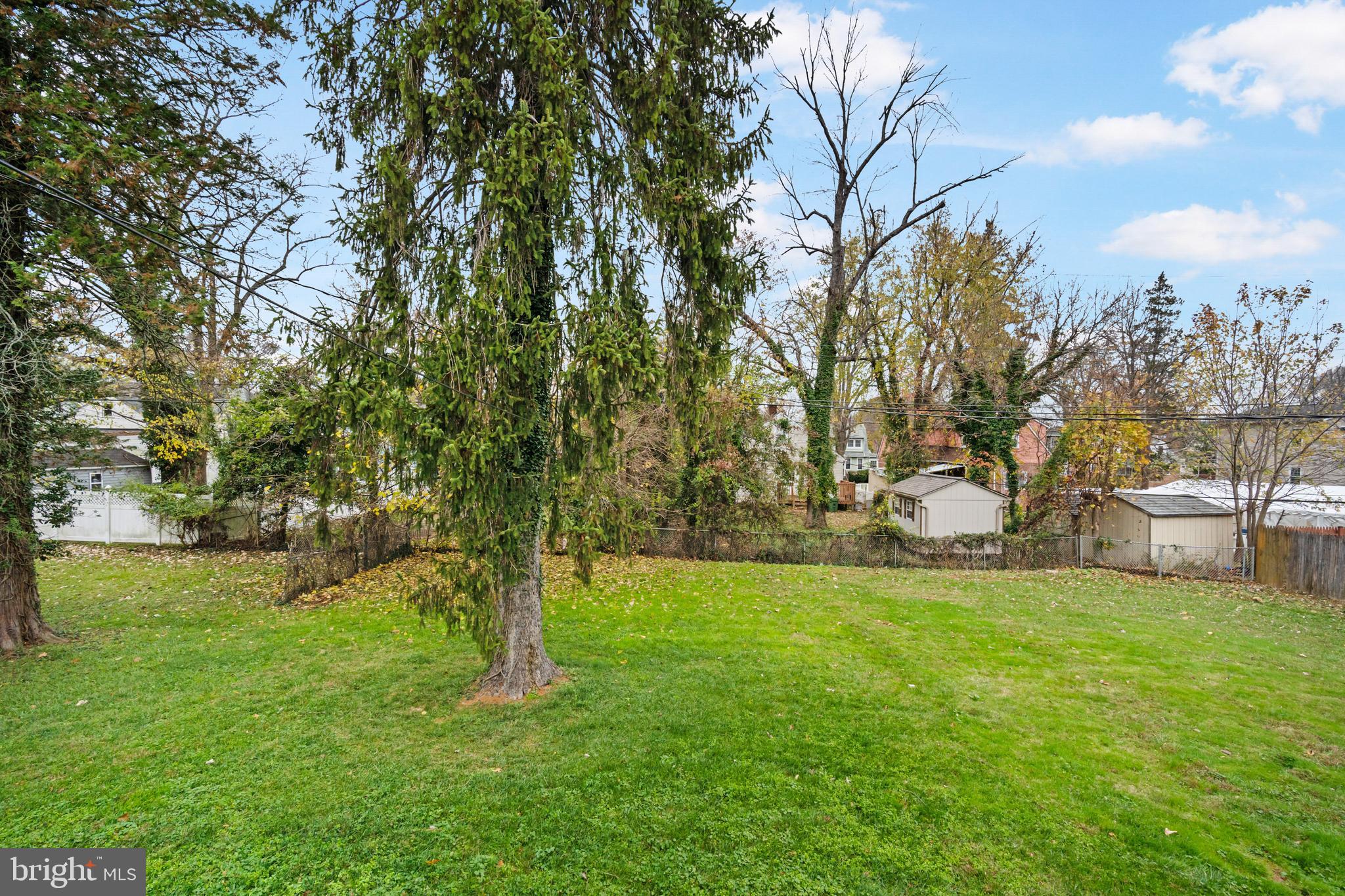 GLEN OAKS - Residential