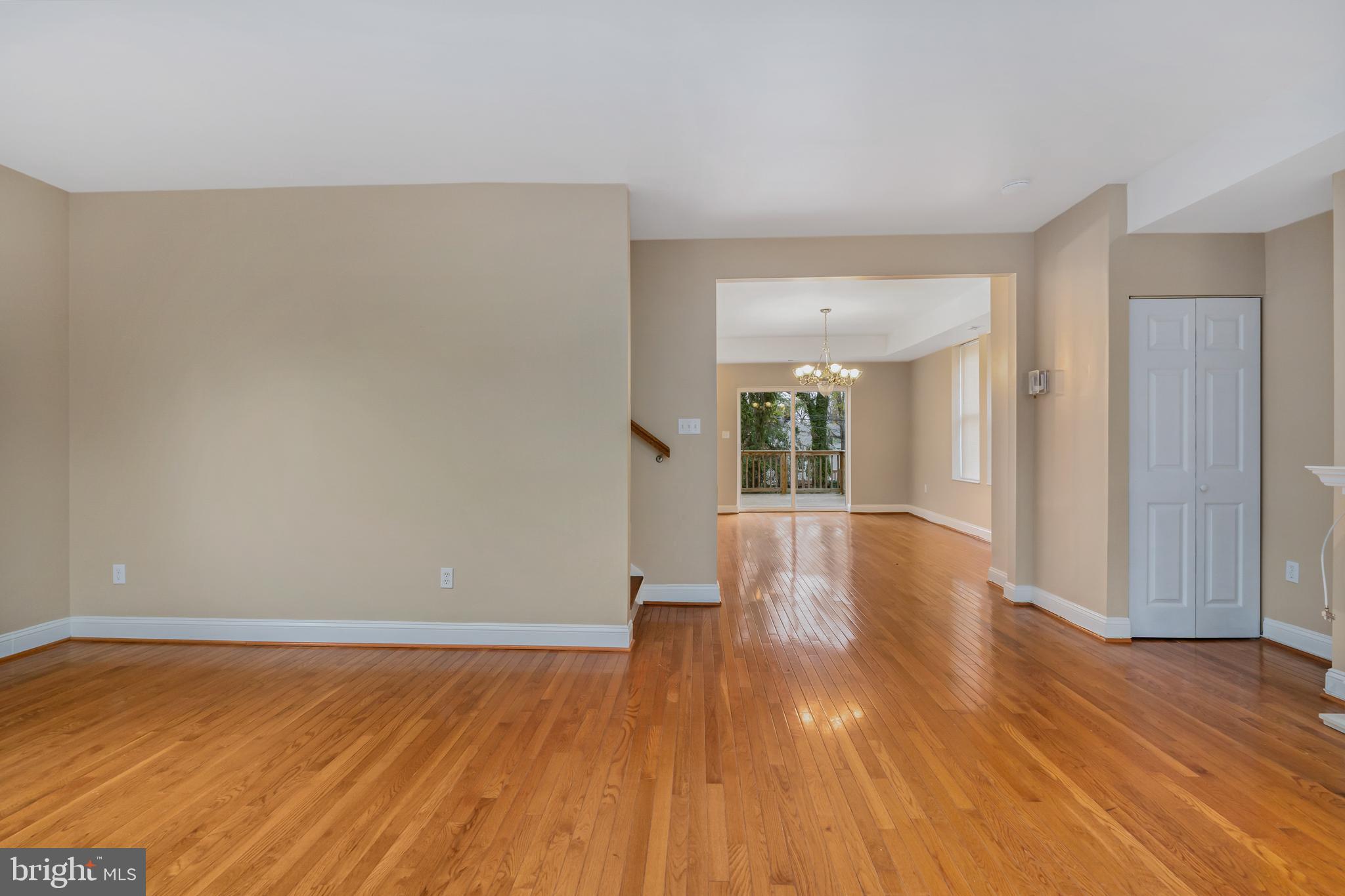 GLEN OAKS - Residential