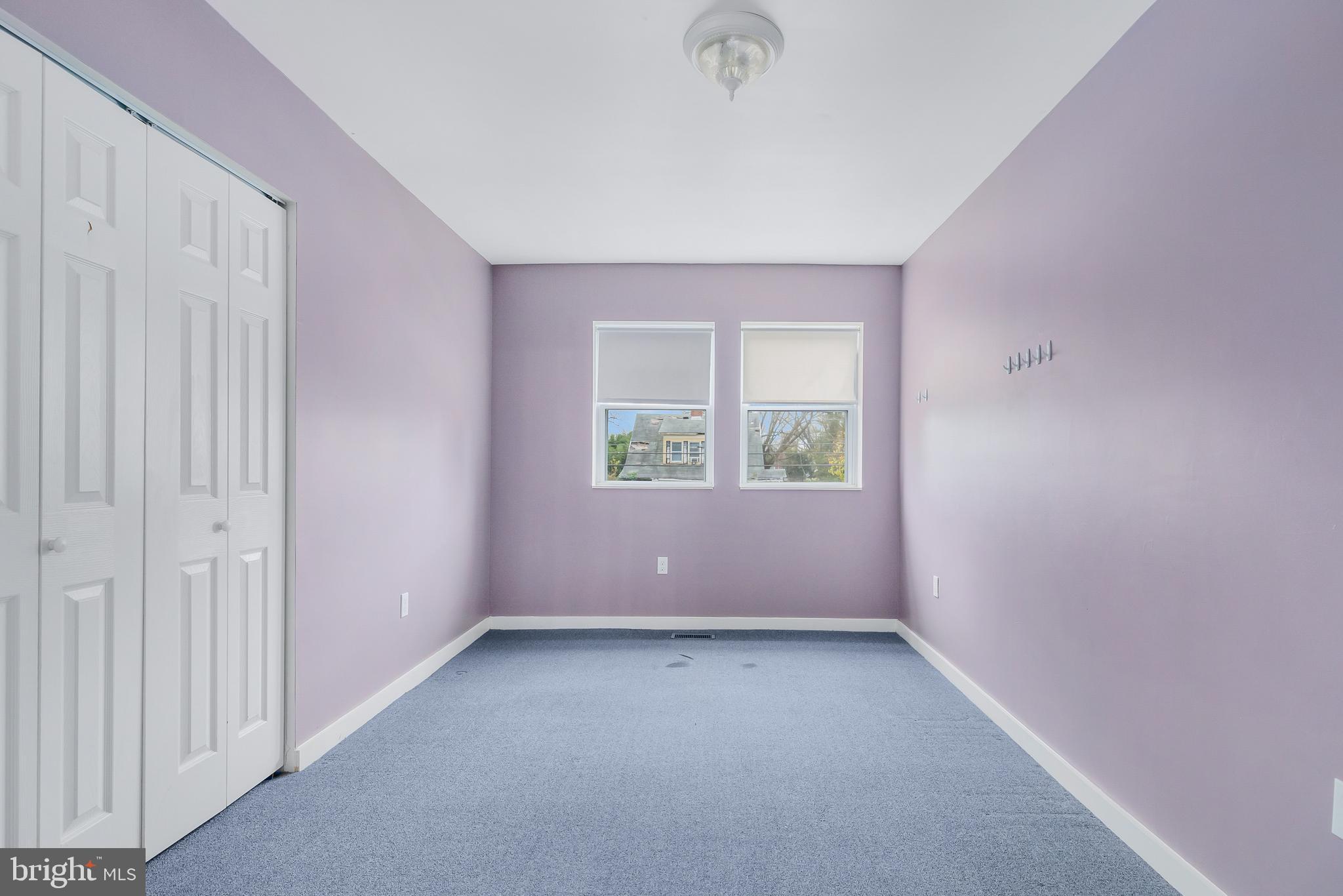 GLEN OAKS - Residential