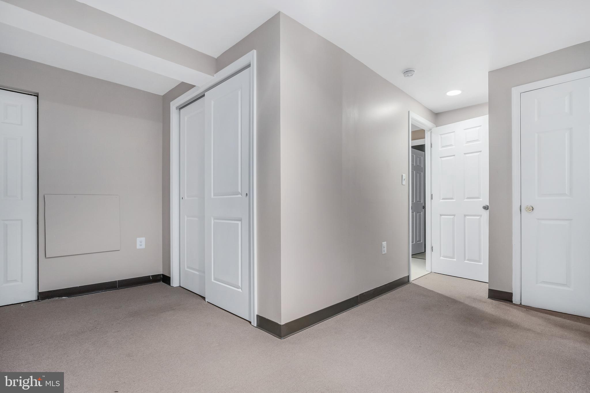 GLEN OAKS - Residential