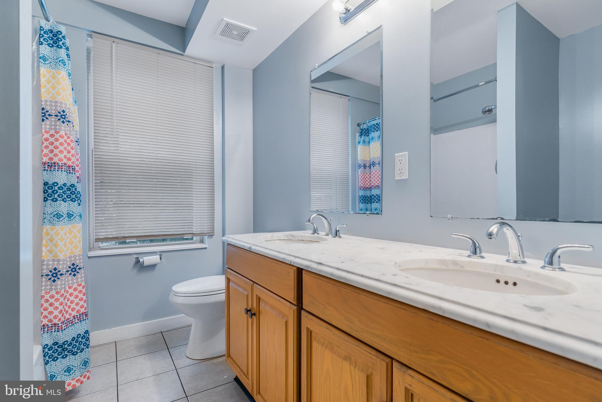 GLEN OAKS - Residential