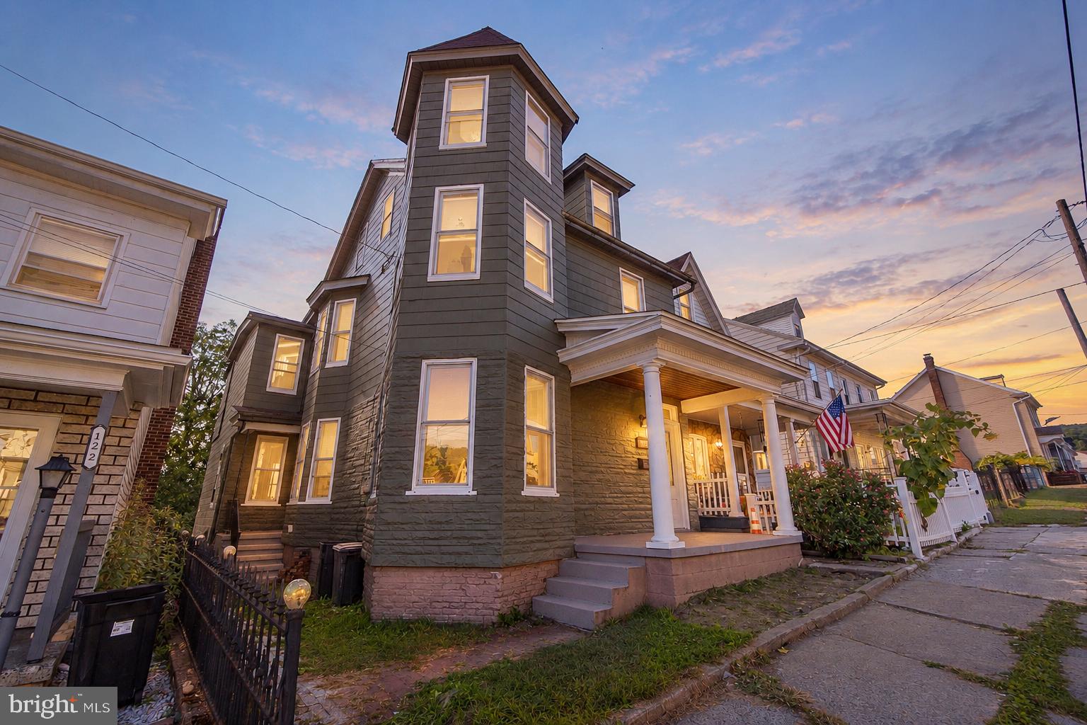 124 MARKET STREET