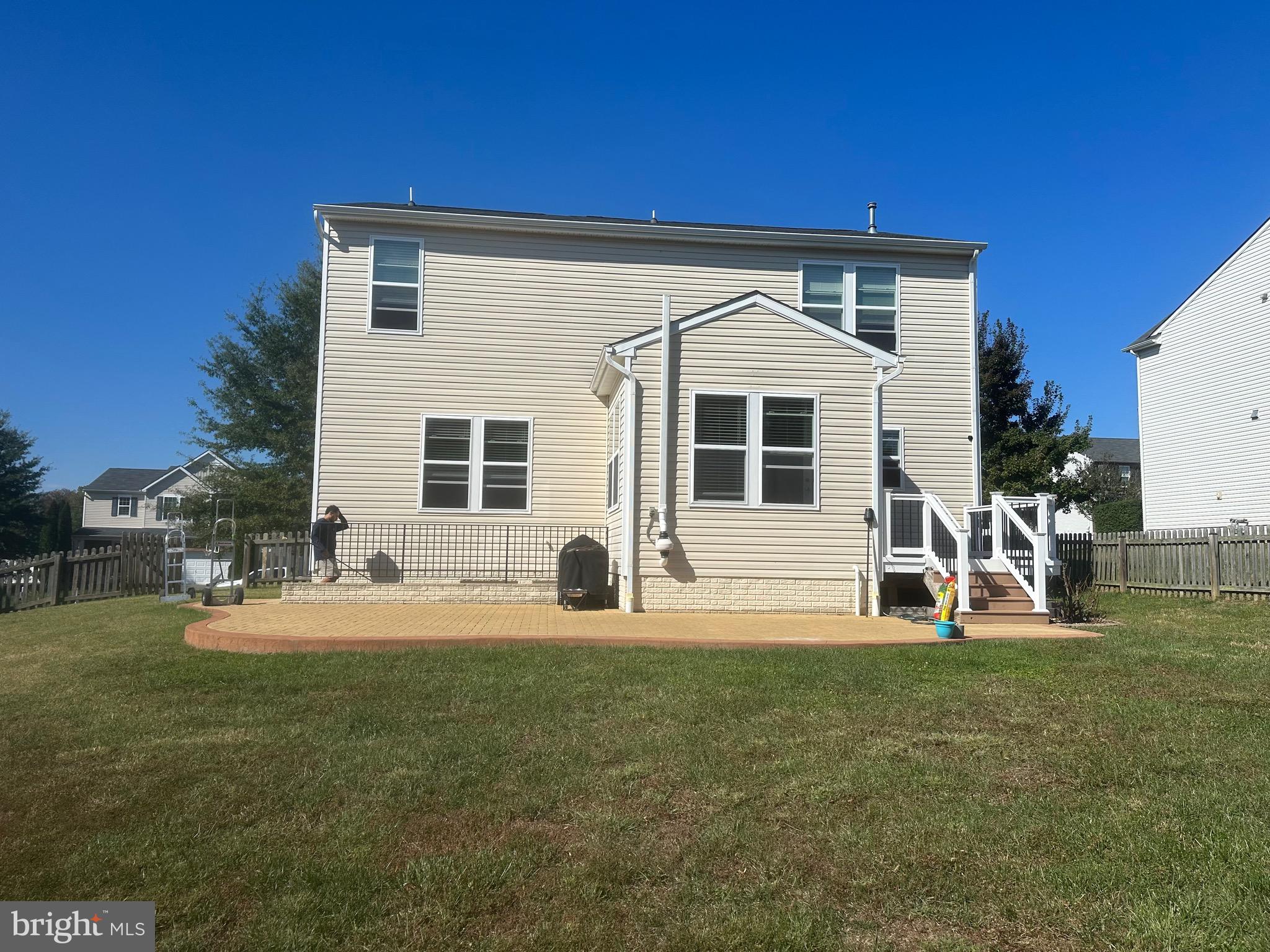 77 CHARTER GATE DRIVE
