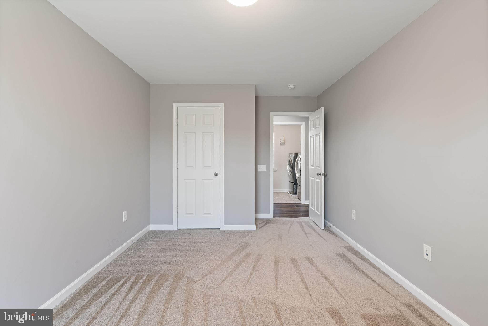 STAFFORD LAKES VILLAGE - Residential