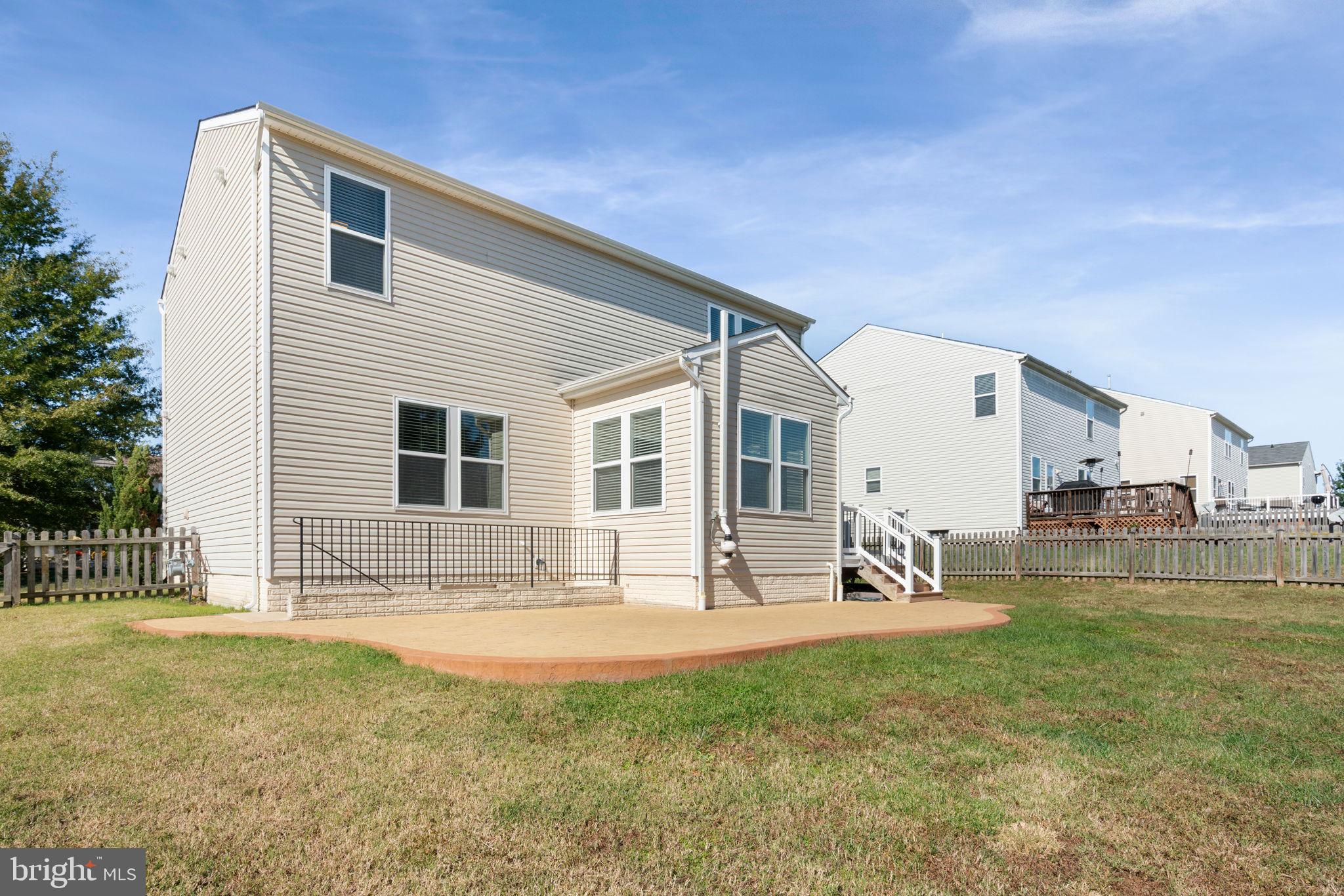 STAFFORD LAKES VILLAGE - Residential