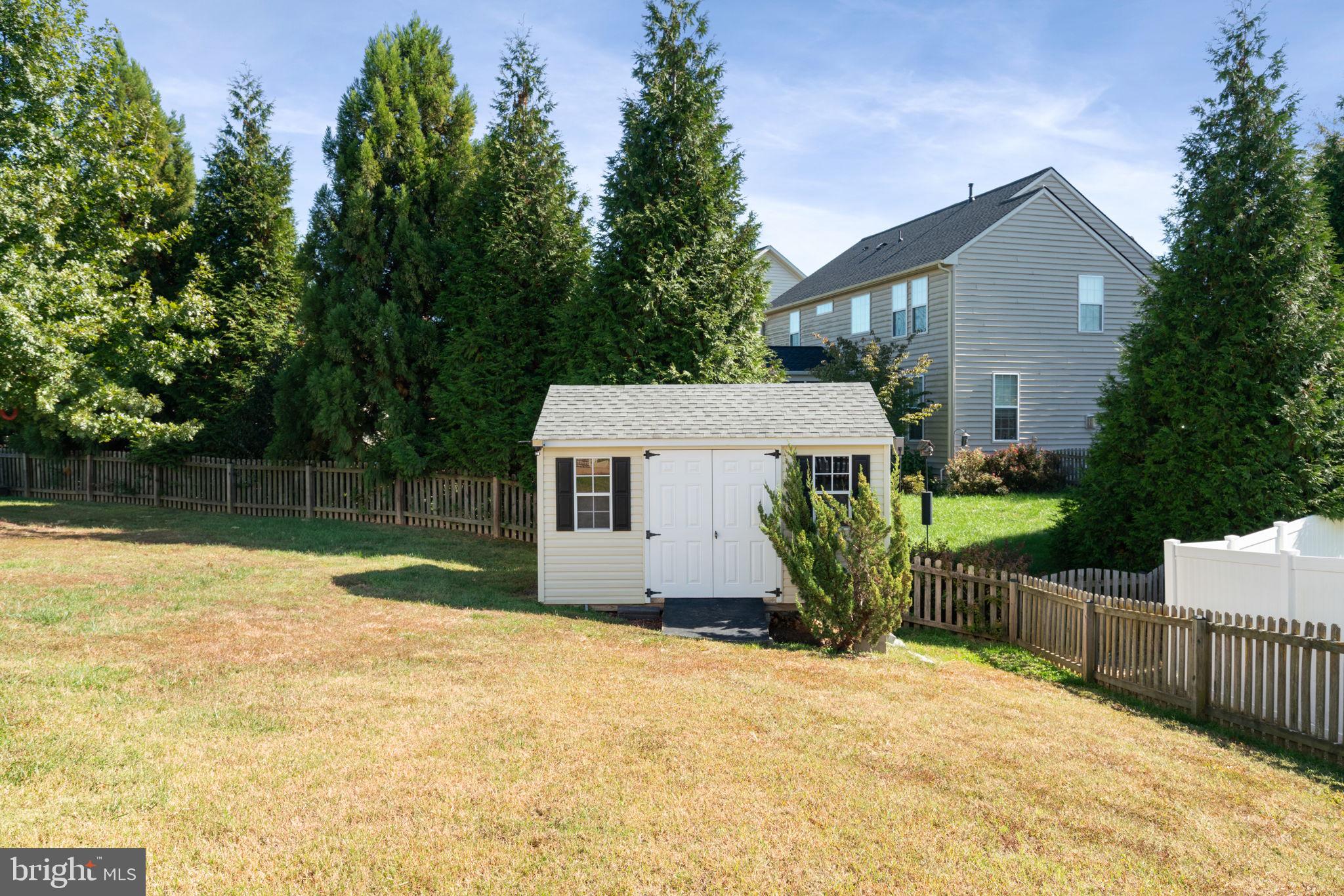 STAFFORD LAKES VILLAGE - Residential