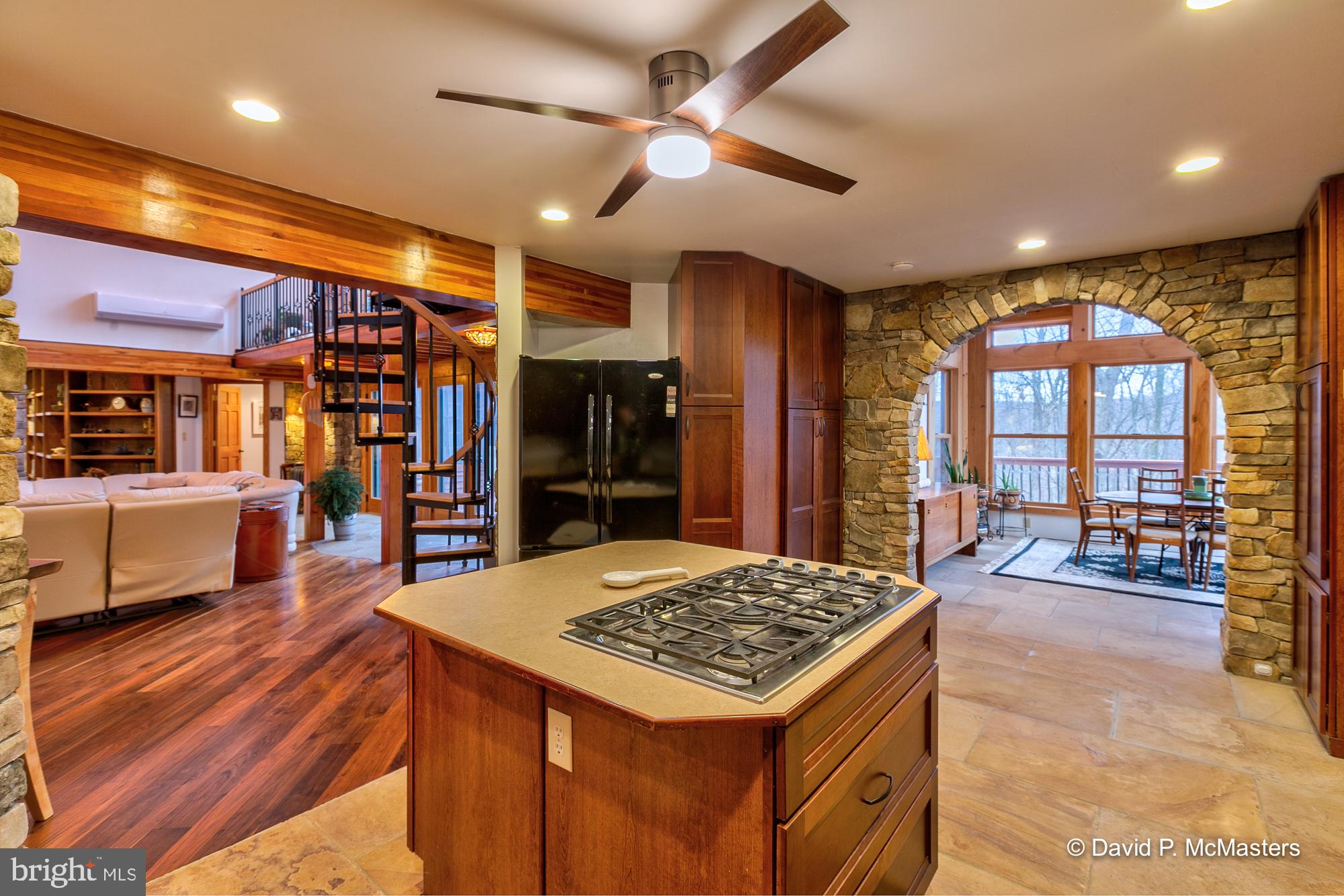 SOMERSET - Residential