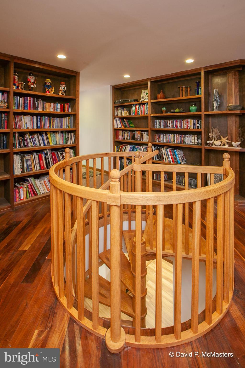 SOMERSET - Residential