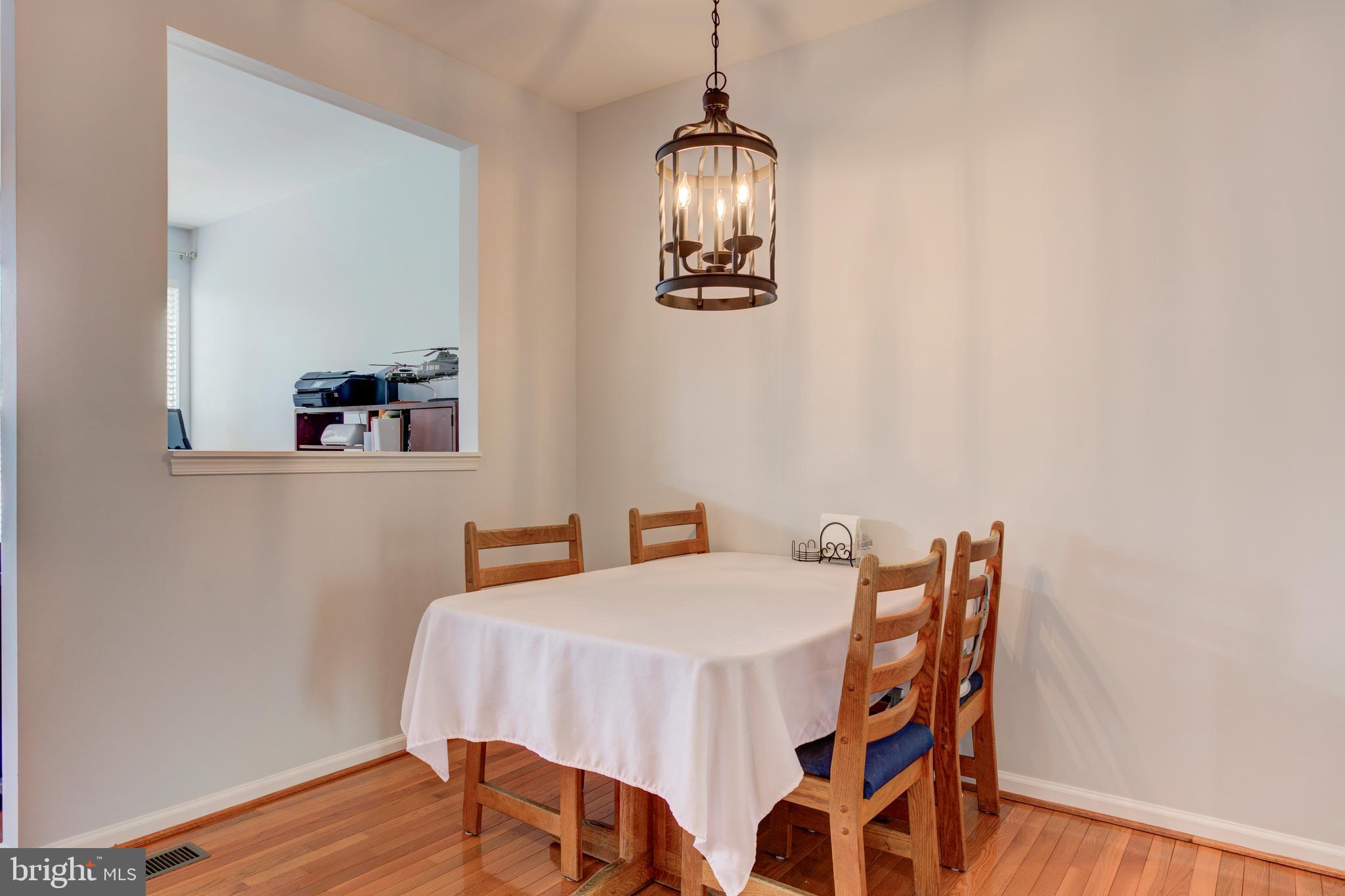 RIVERSIDE STATION - Residential Lease