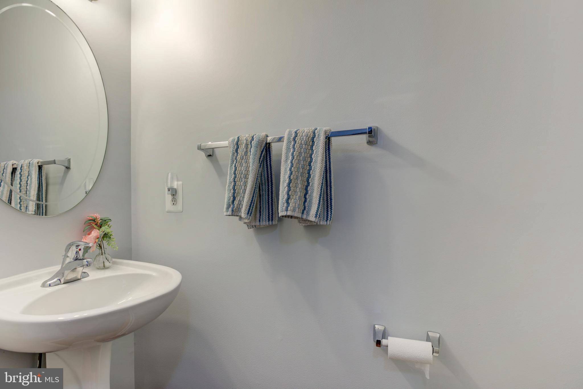 RIVERSIDE STATION - Residential Lease