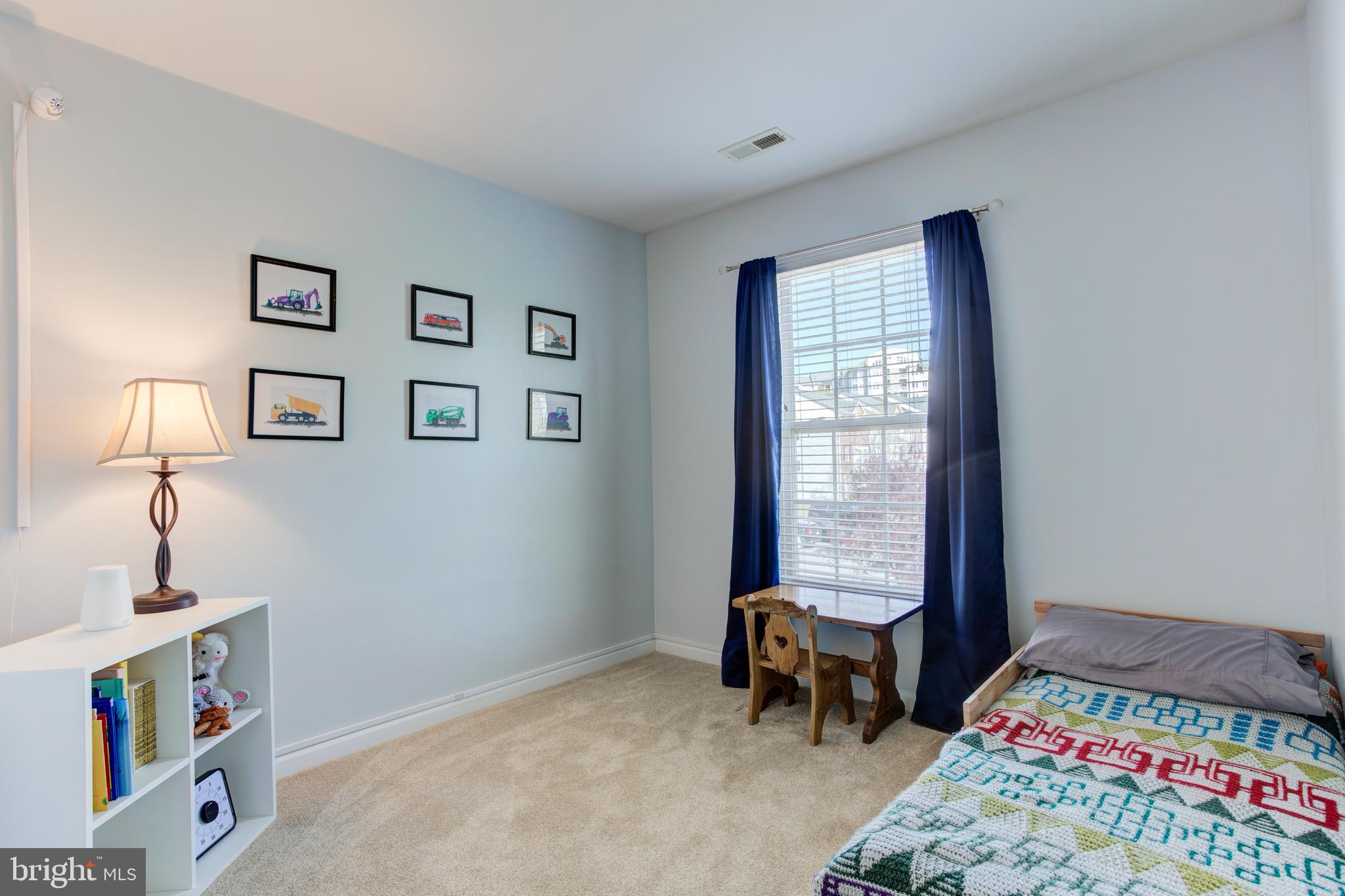 RIVERSIDE STATION - Residential Lease