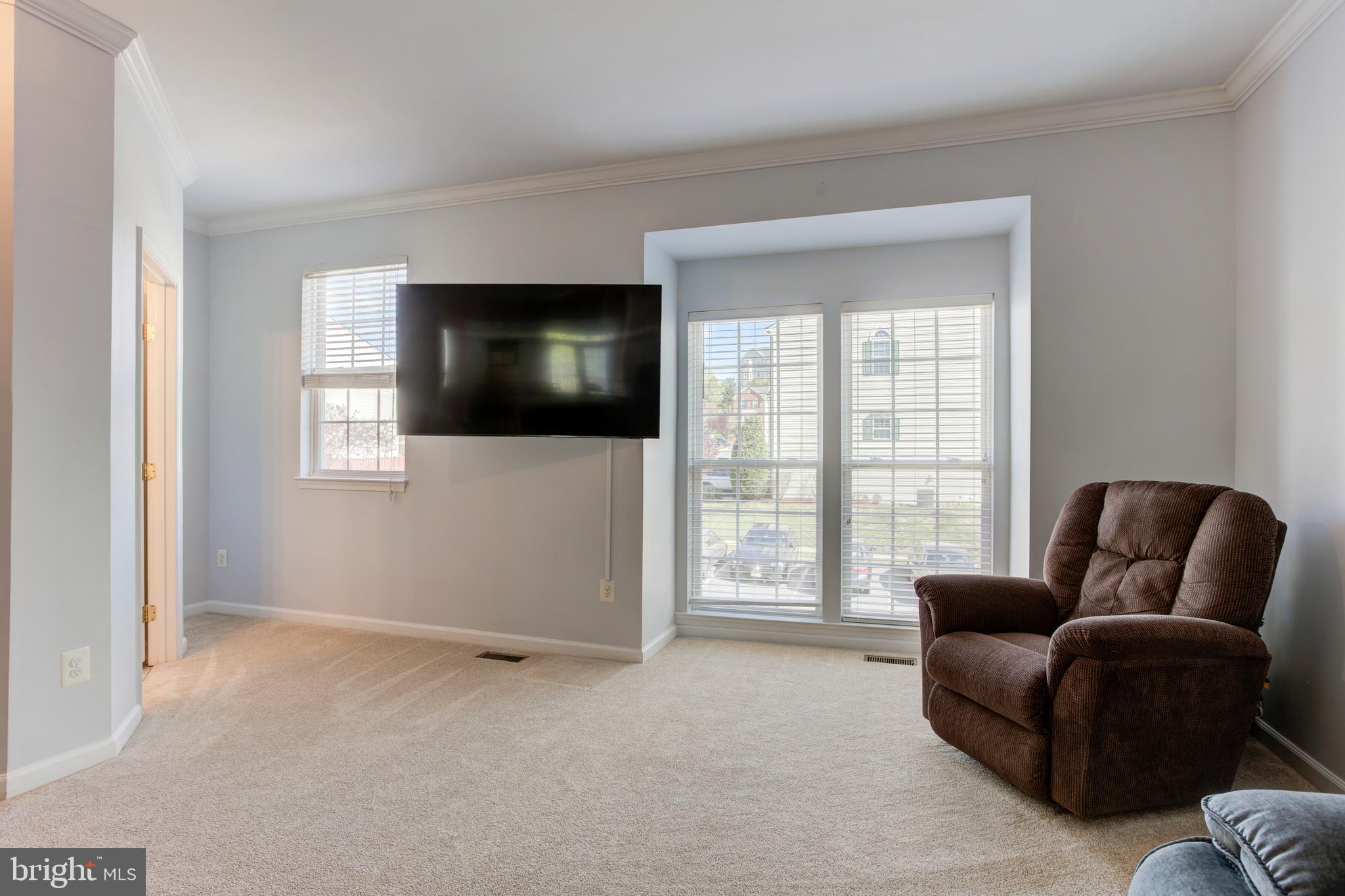 RIVERSIDE STATION - Residential Lease