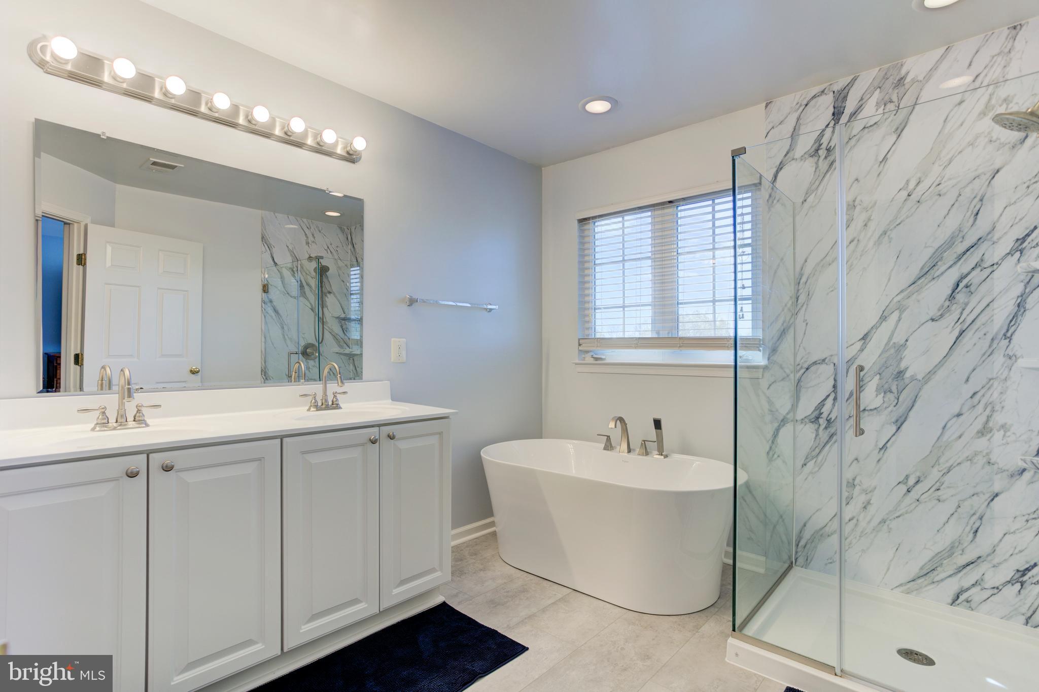 RIVERSIDE STATION - Residential Lease