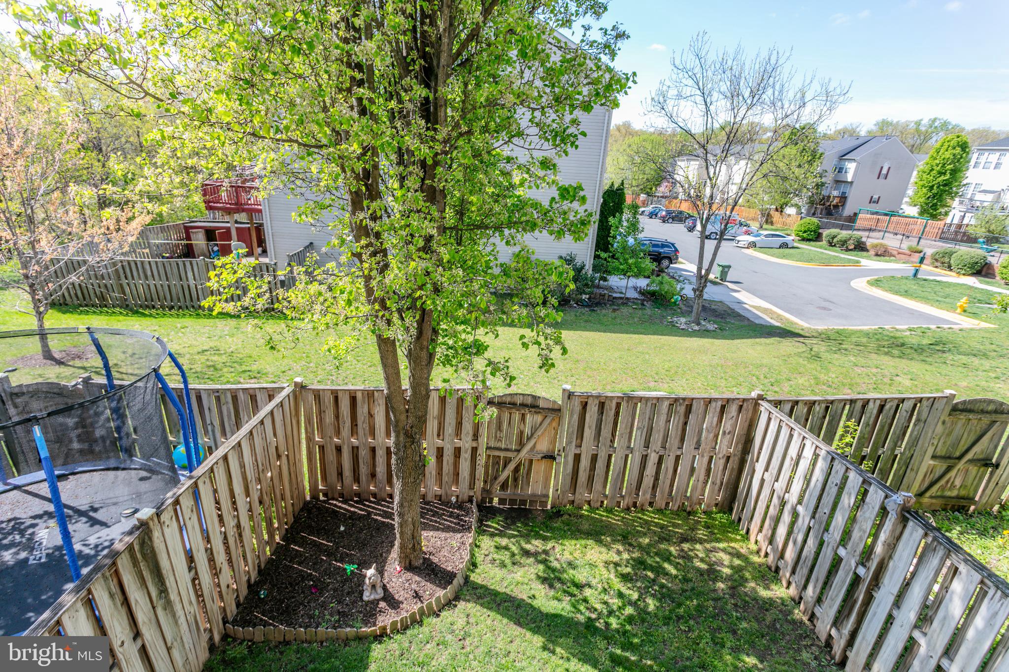 RIVERSIDE STATION - Residential Lease