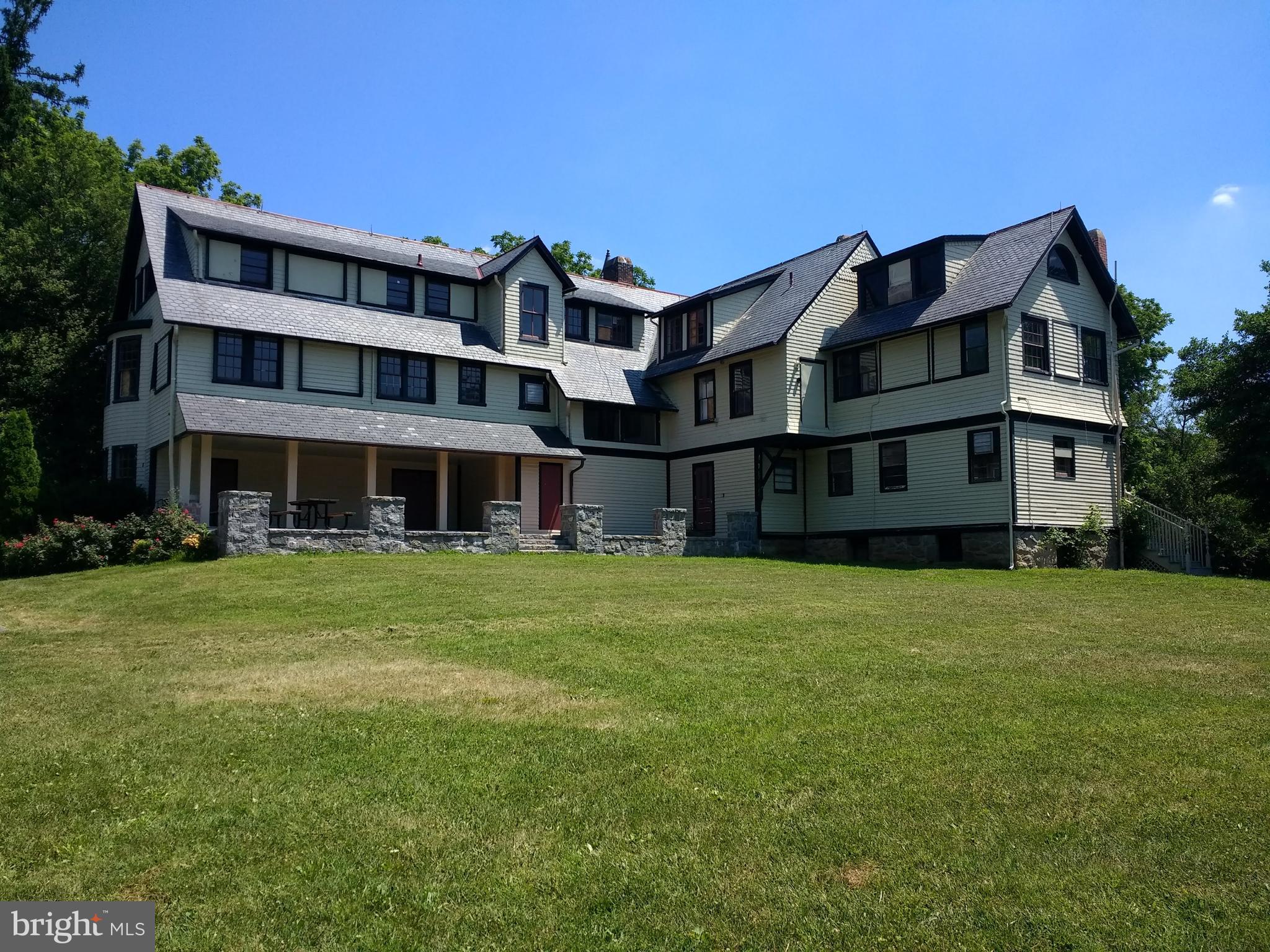 10206 MONTGOMERY AVENUE 15