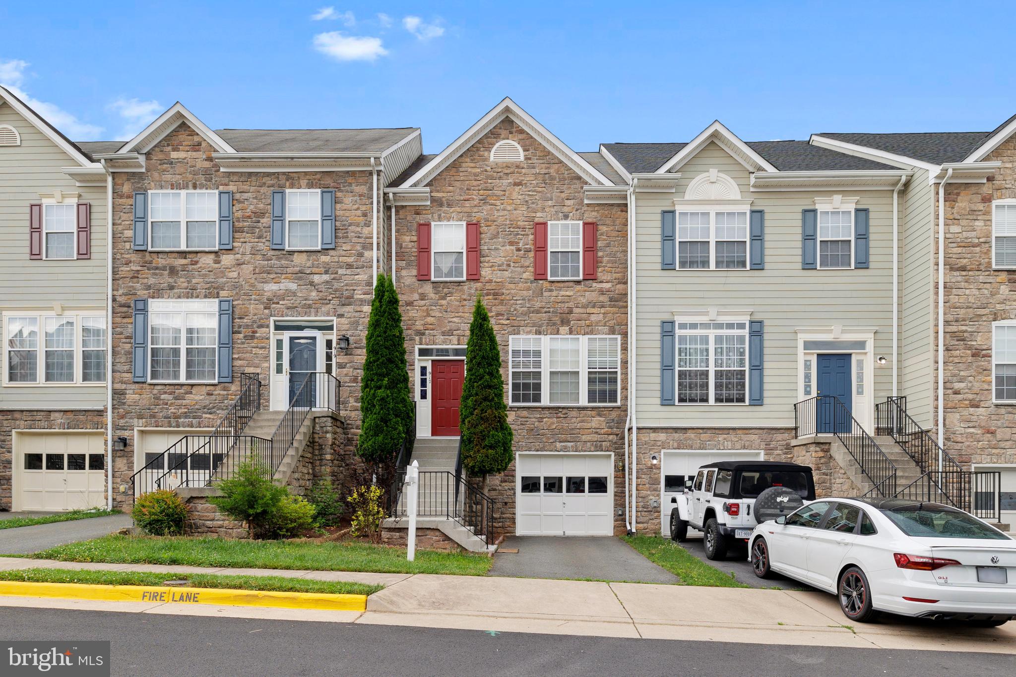 POTOMAC CROSSING - Residential