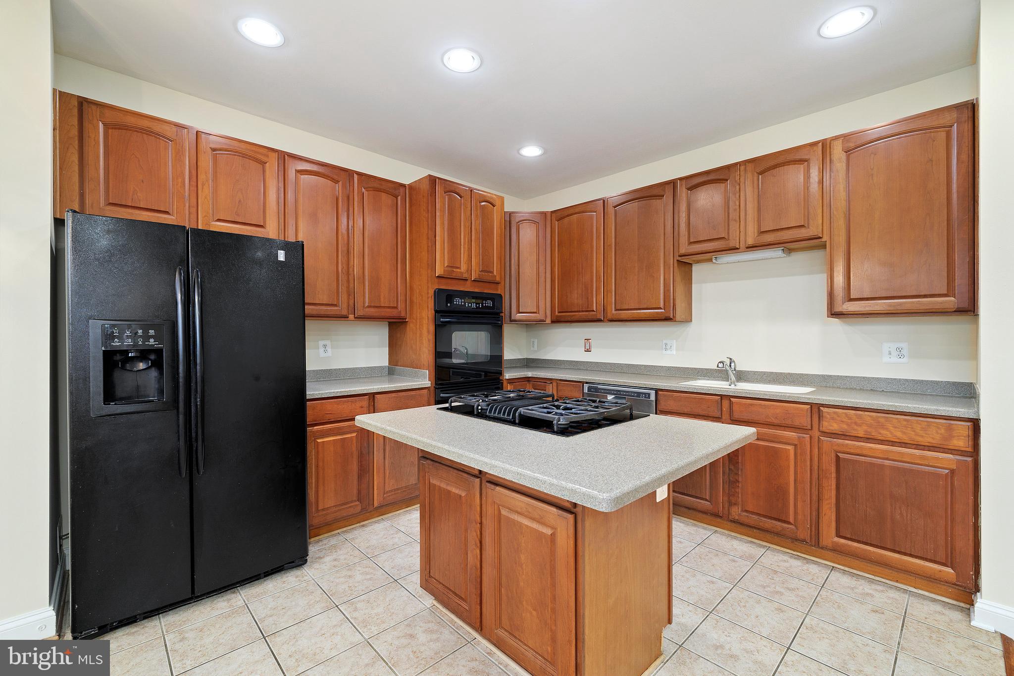 POTOMAC CROSSING - Residential