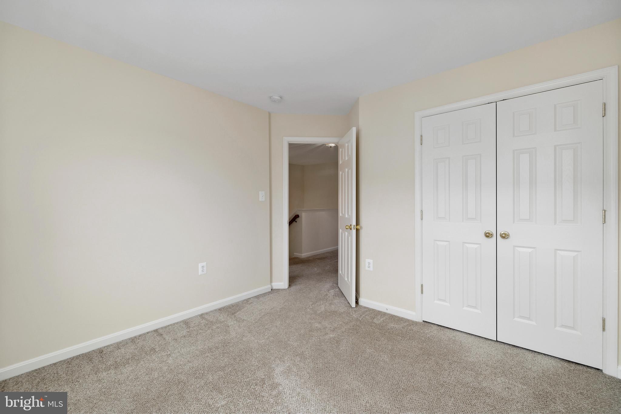 POTOMAC CROSSING - Residential