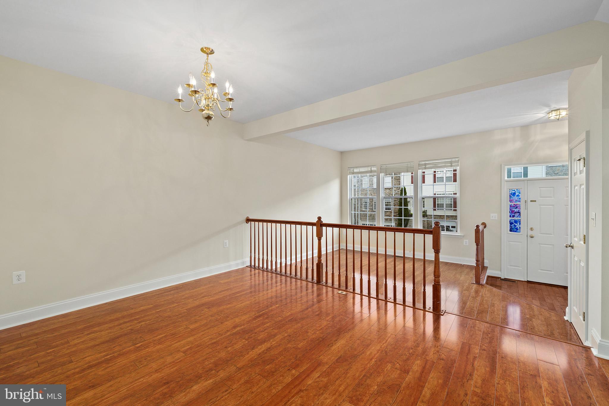 POTOMAC CROSSING - Residential