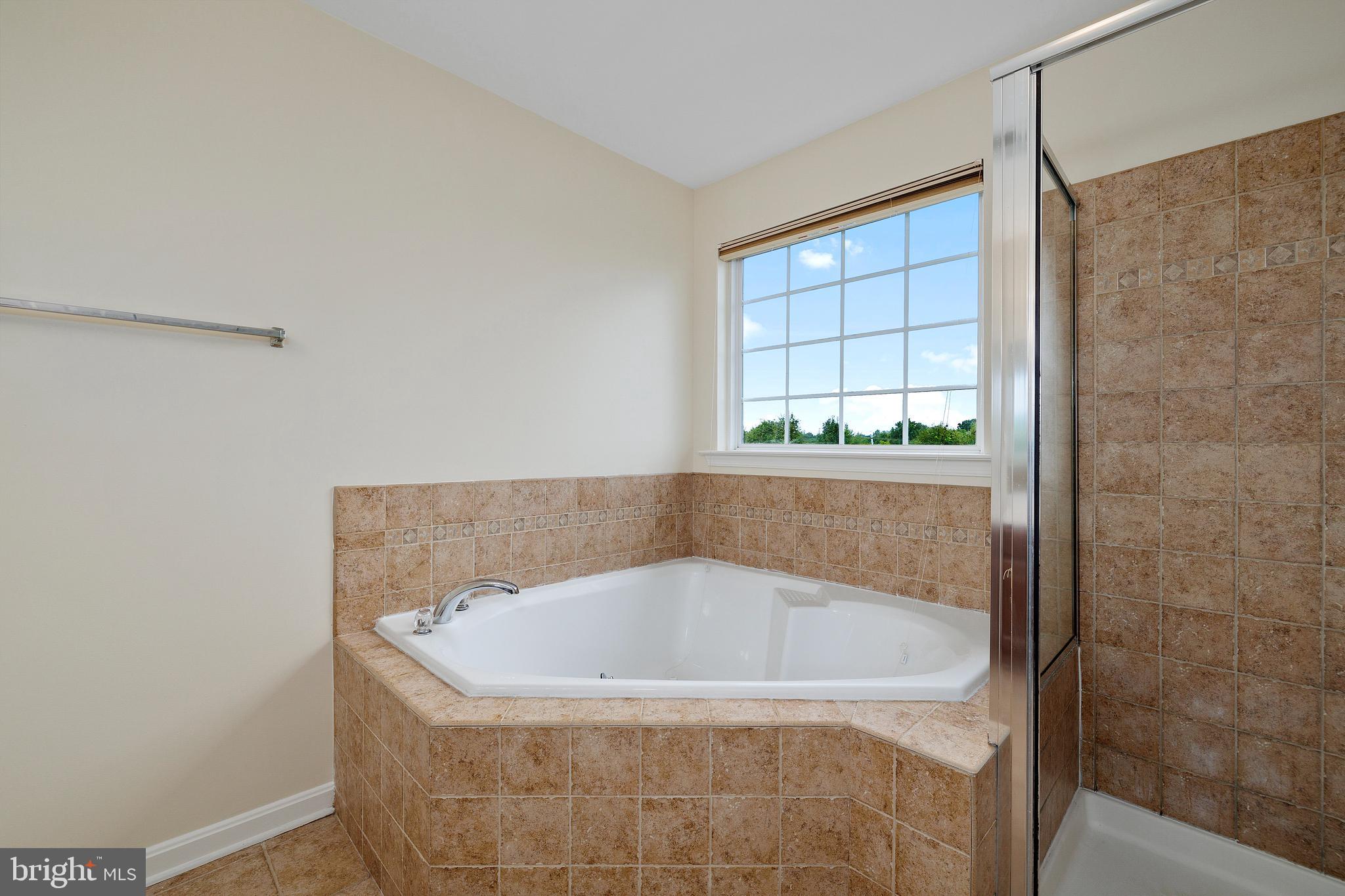 POTOMAC CROSSING - Residential