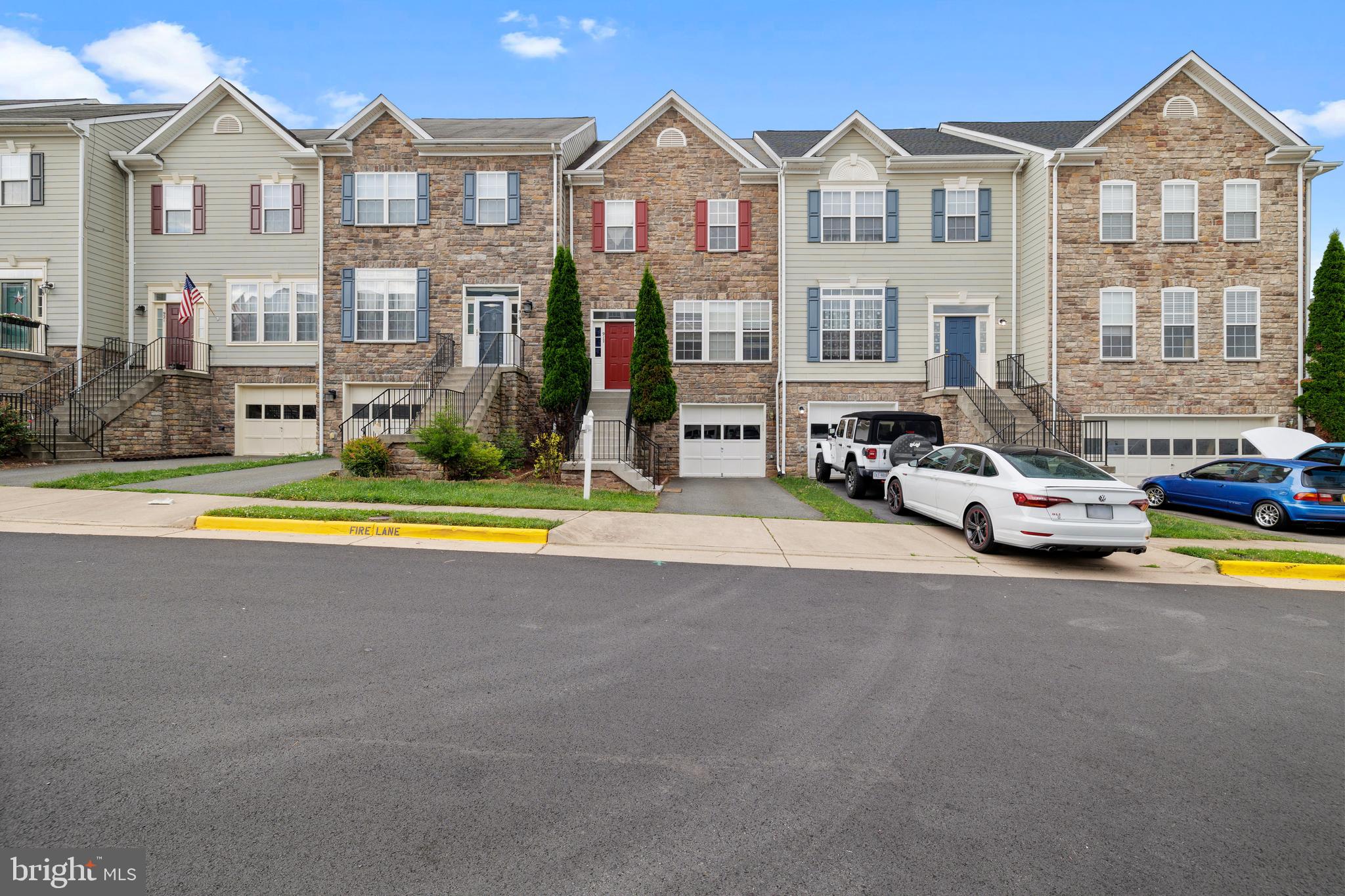 POTOMAC CROSSING - Residential