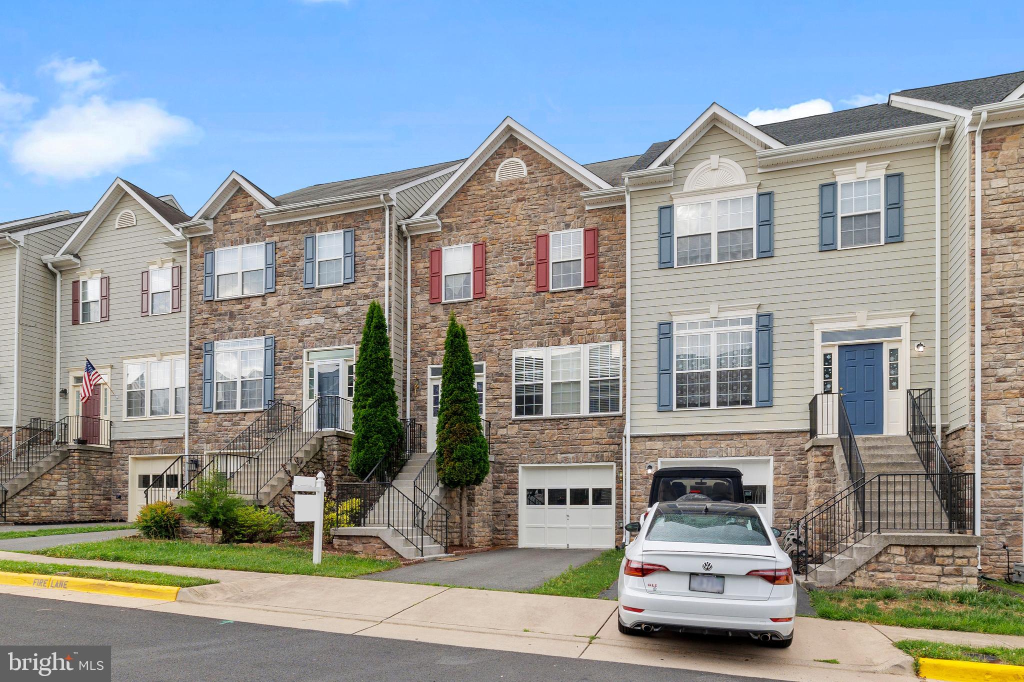 POTOMAC CROSSING - Residential