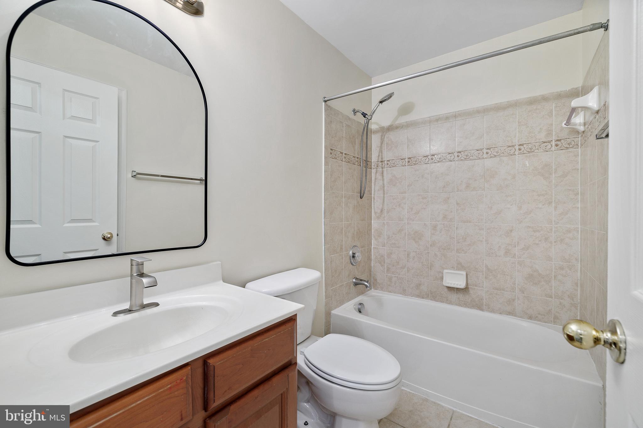 POTOMAC CROSSING - Residential