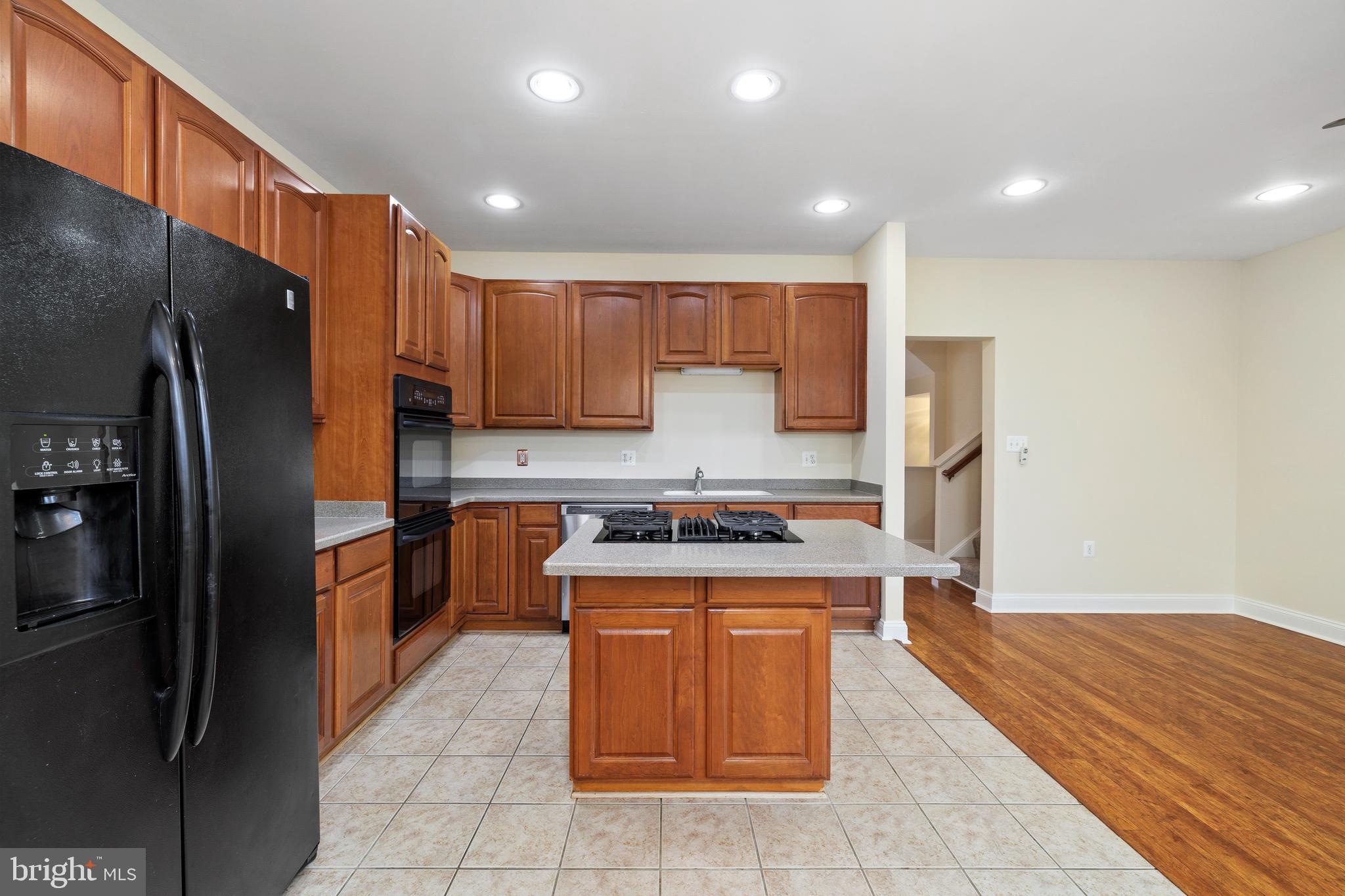 POTOMAC CROSSING - Residential