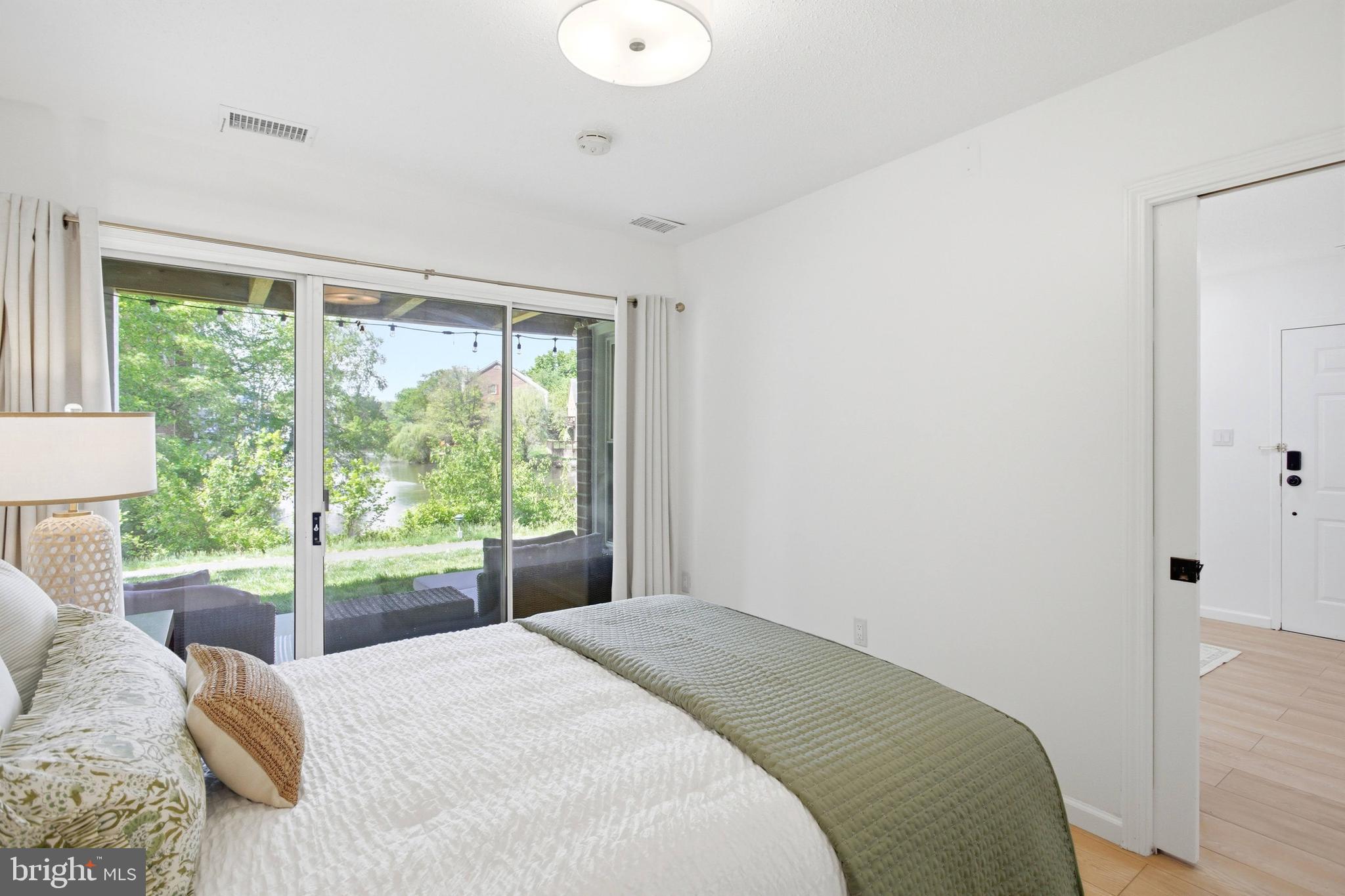 THE COVE - Residential