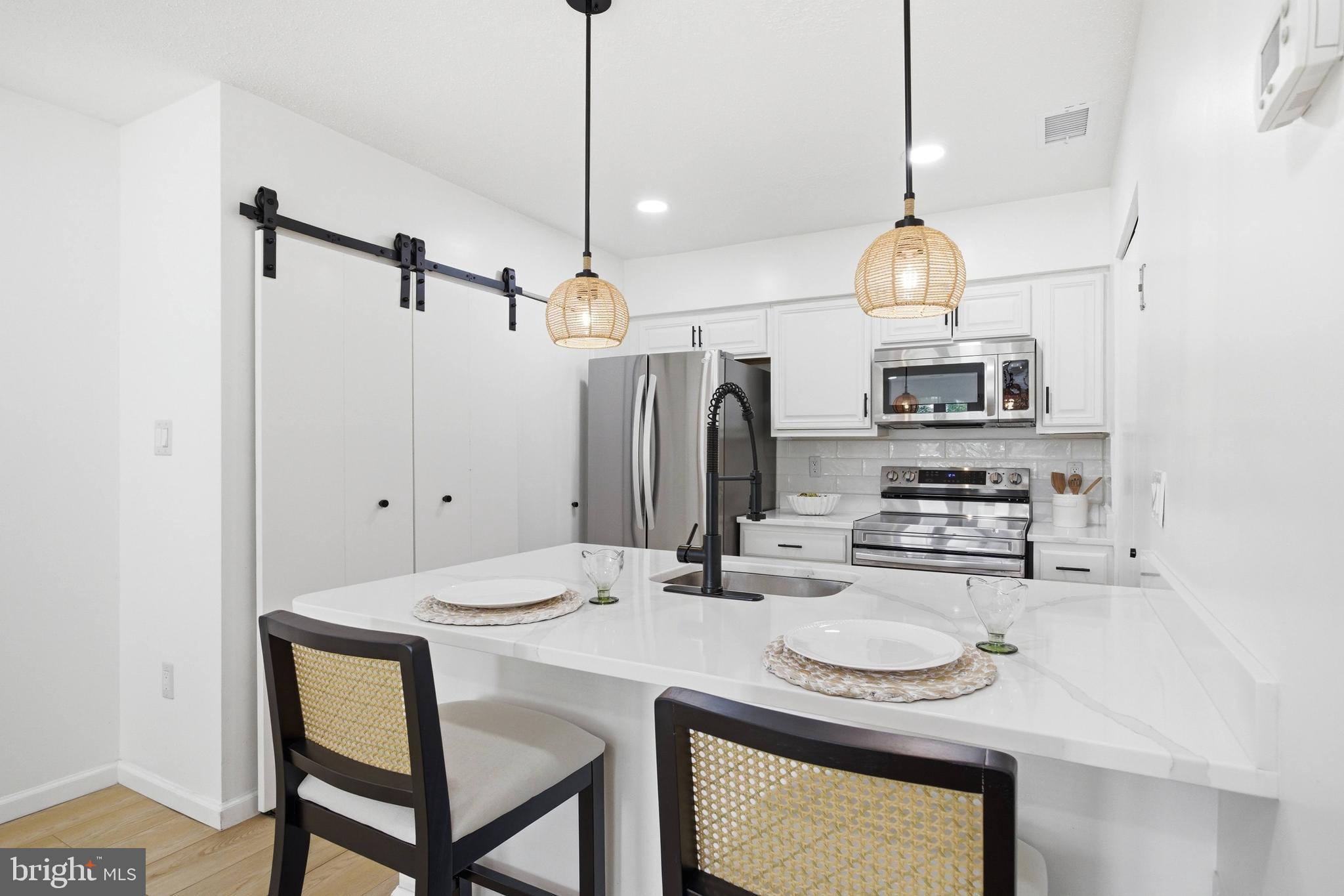 THE COVE - Residential