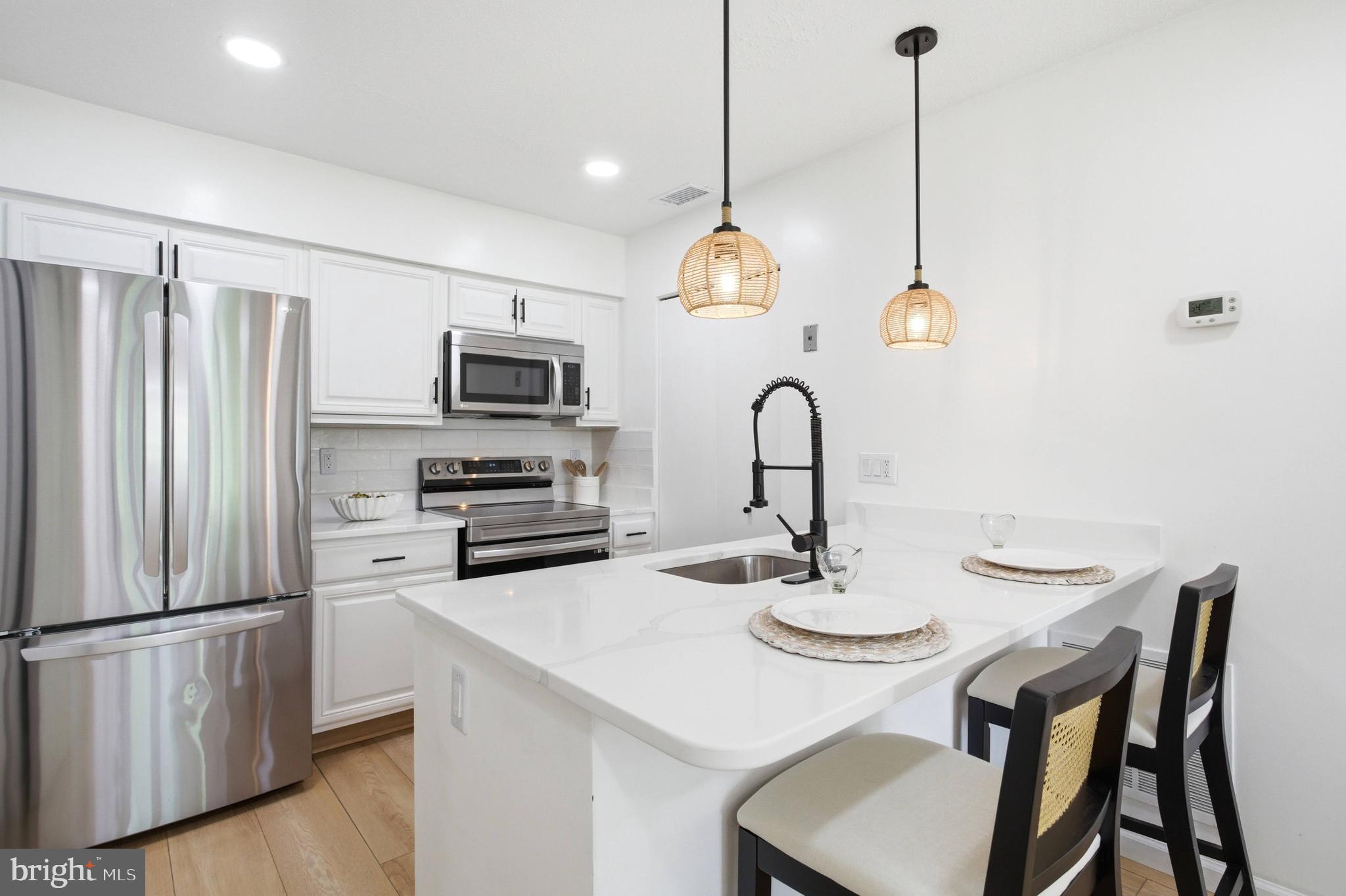 THE COVE - Residential