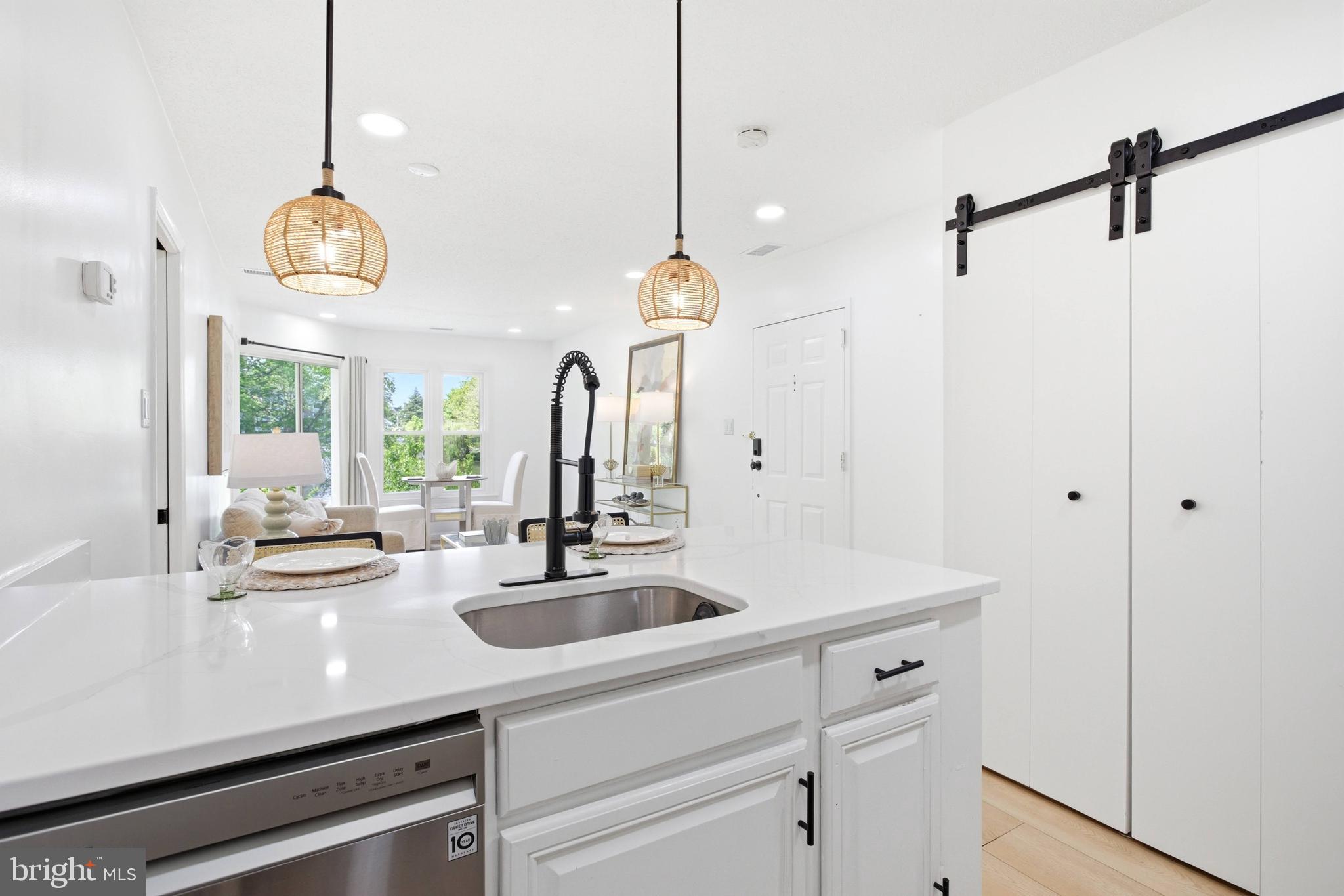 THE COVE - Residential