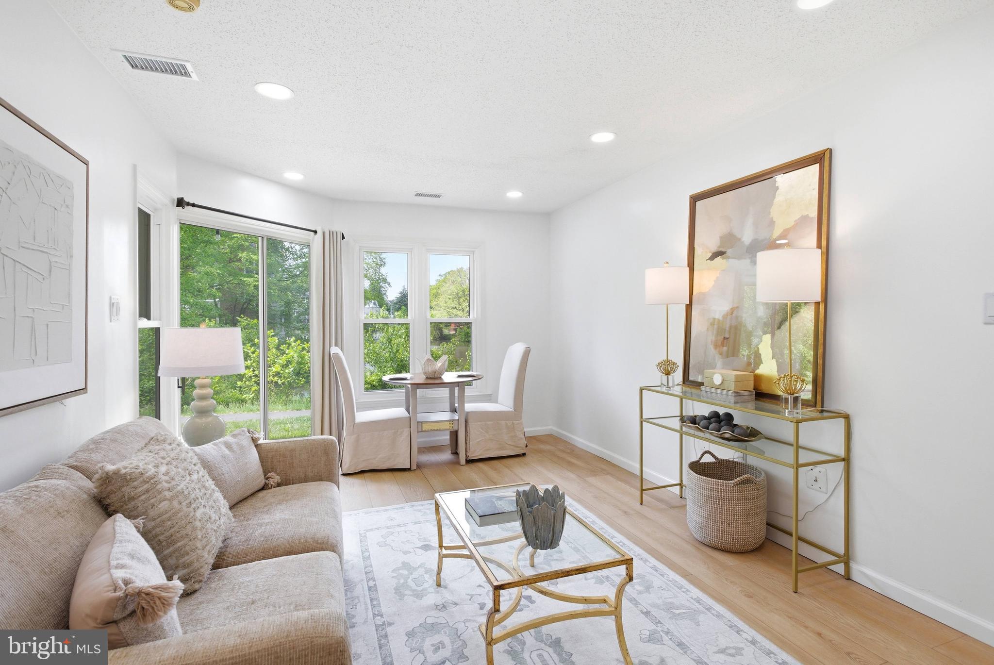 THE COVE - Residential