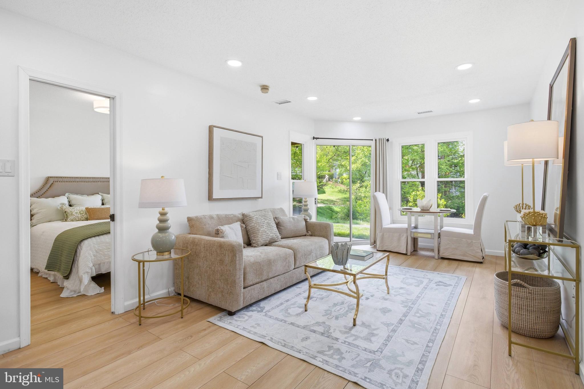 THE COVE - Residential