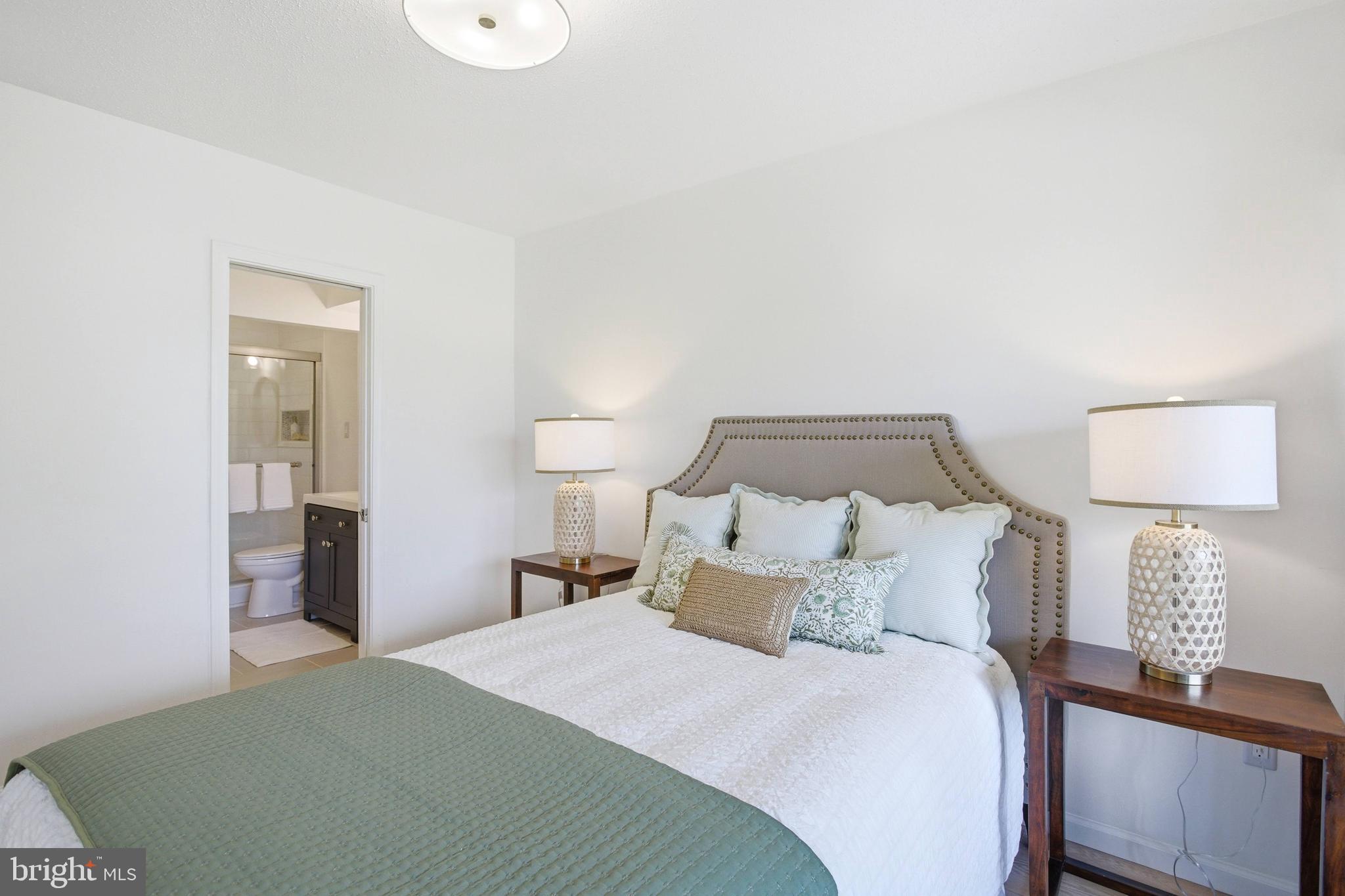 THE COVE - Residential