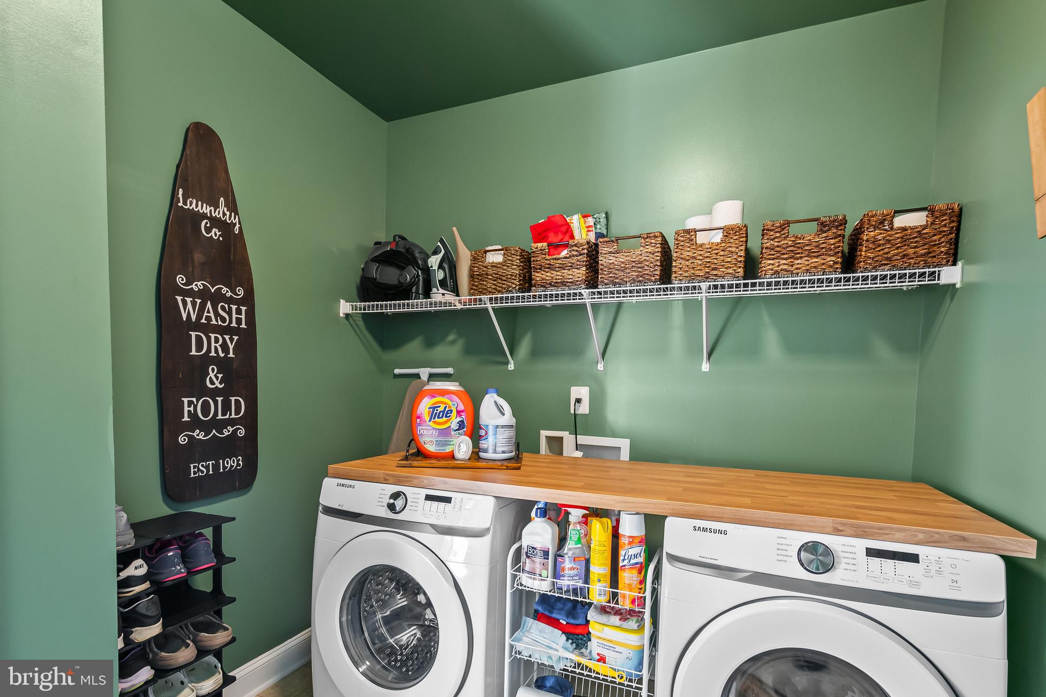 LEE'S PARKE - Residential