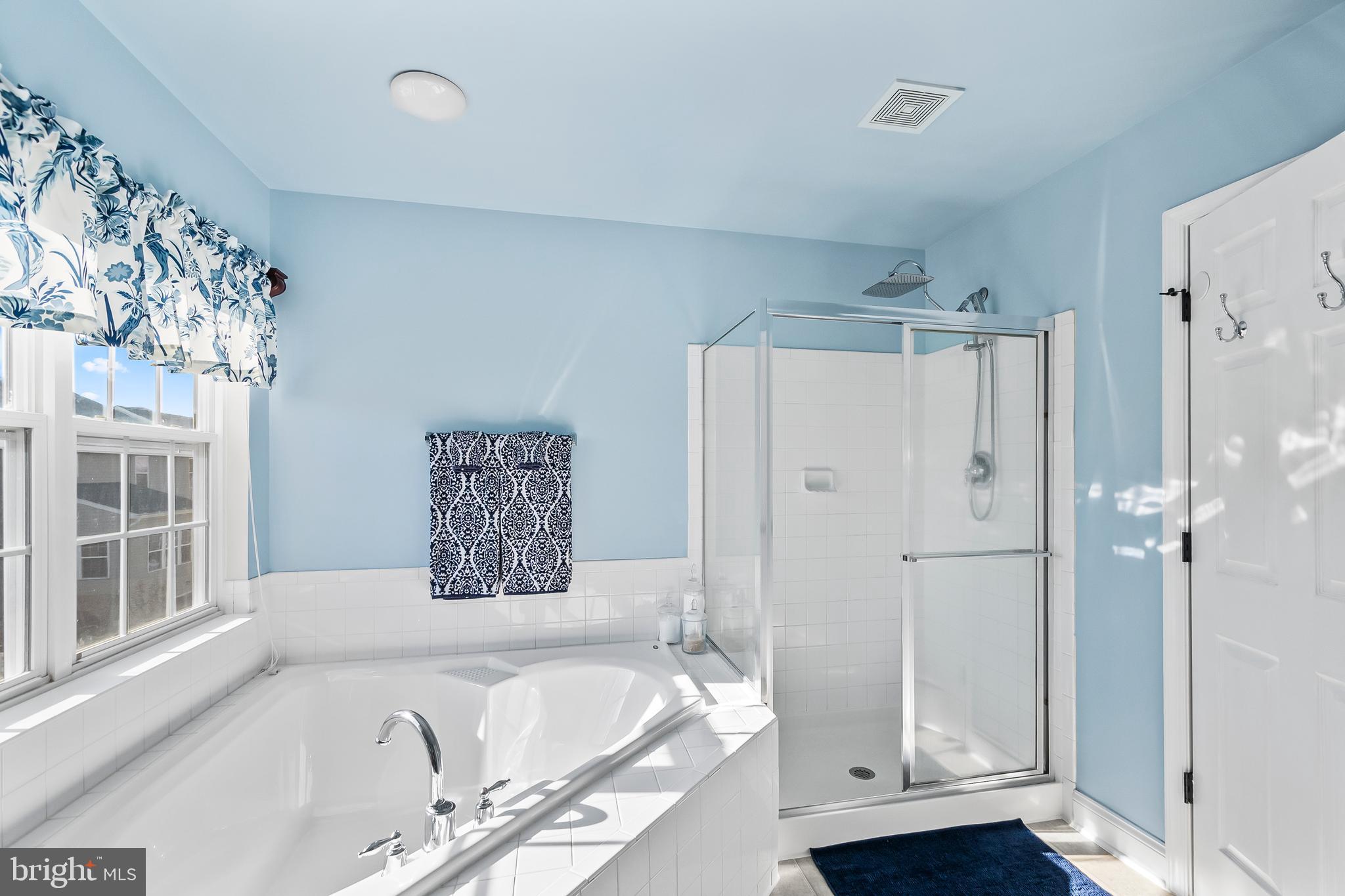 LEE'S PARKE - Residential