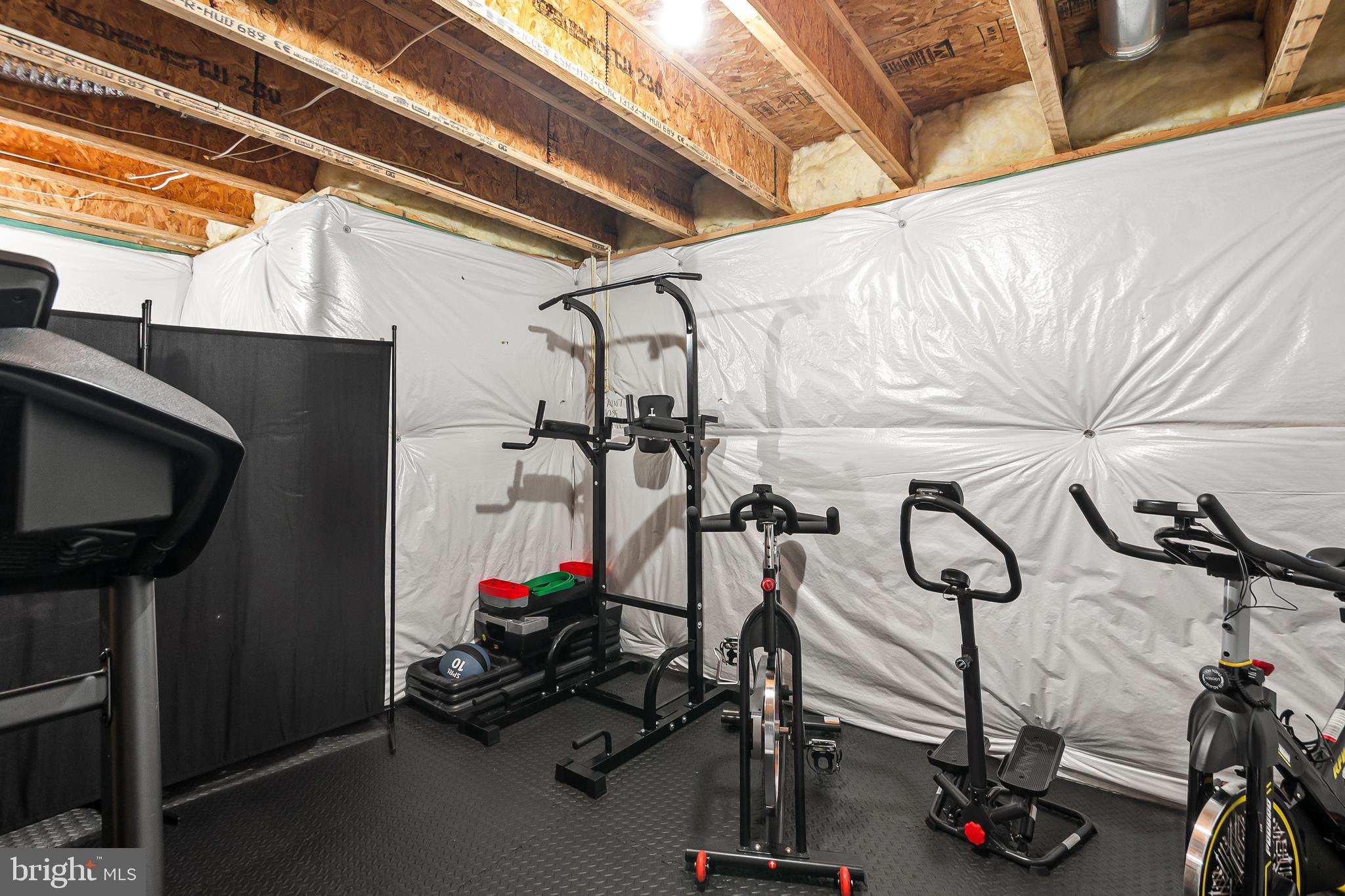 LEE'S PARKE - Residential